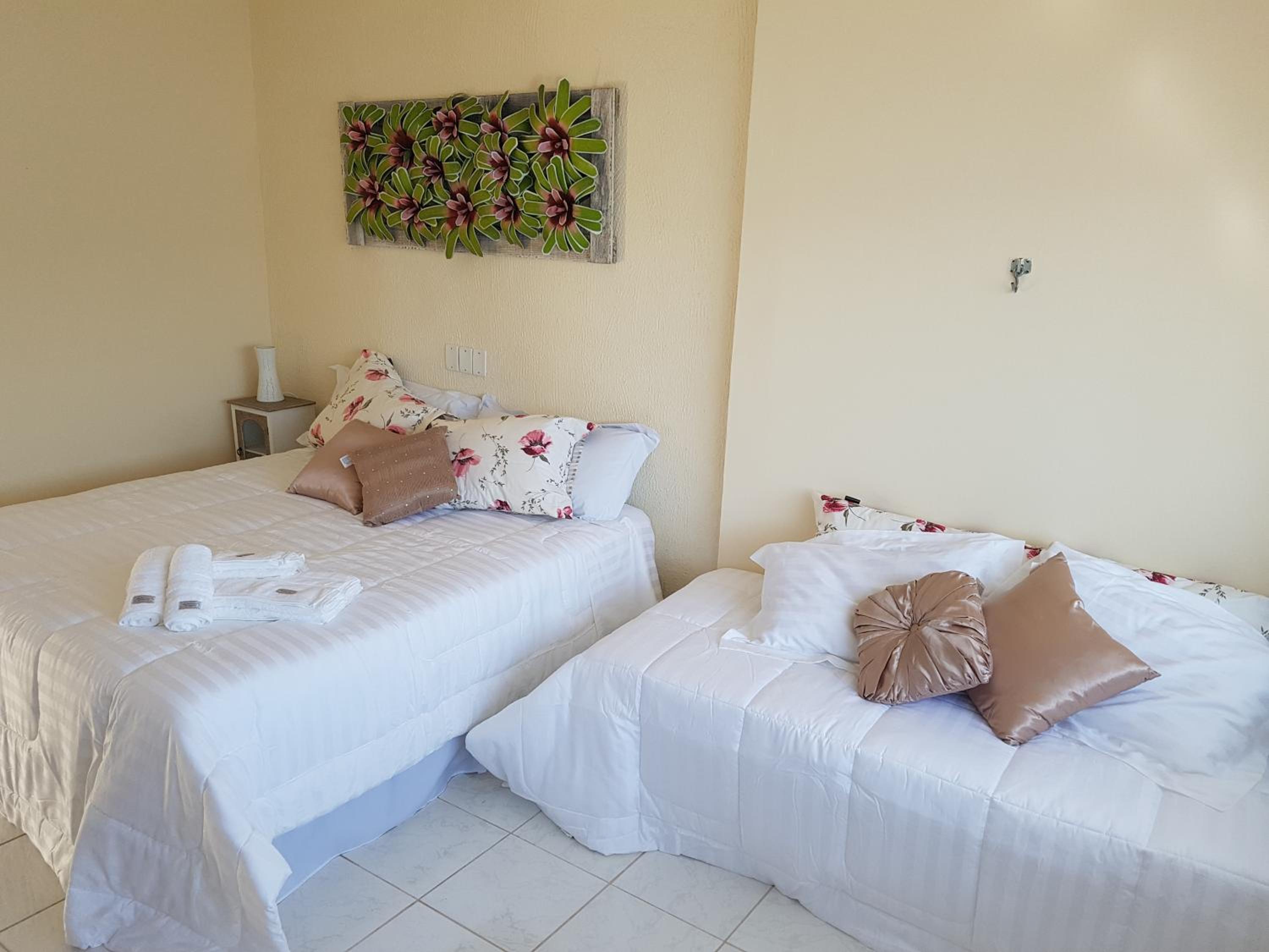 Deluxe King Room photo 2