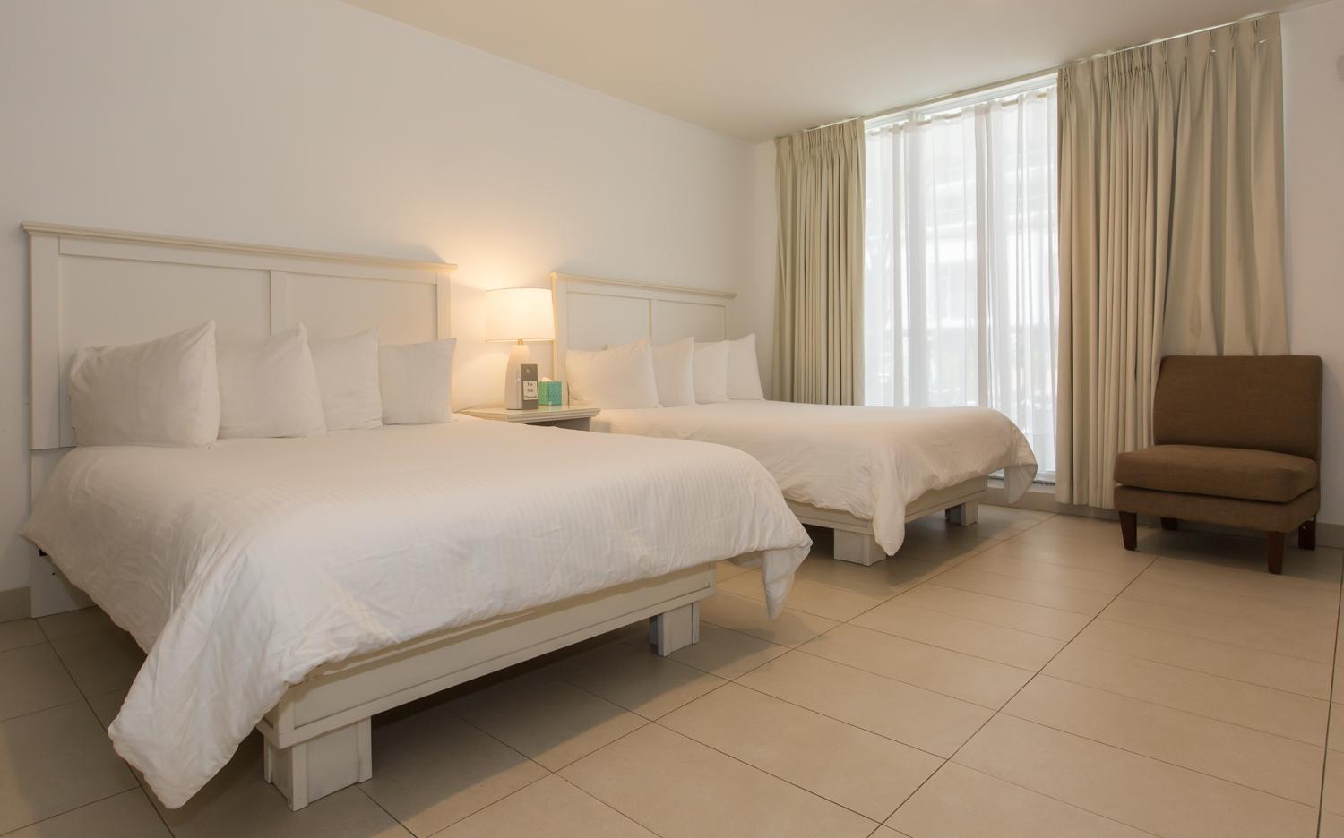 Suite (4 Adults) photo 2