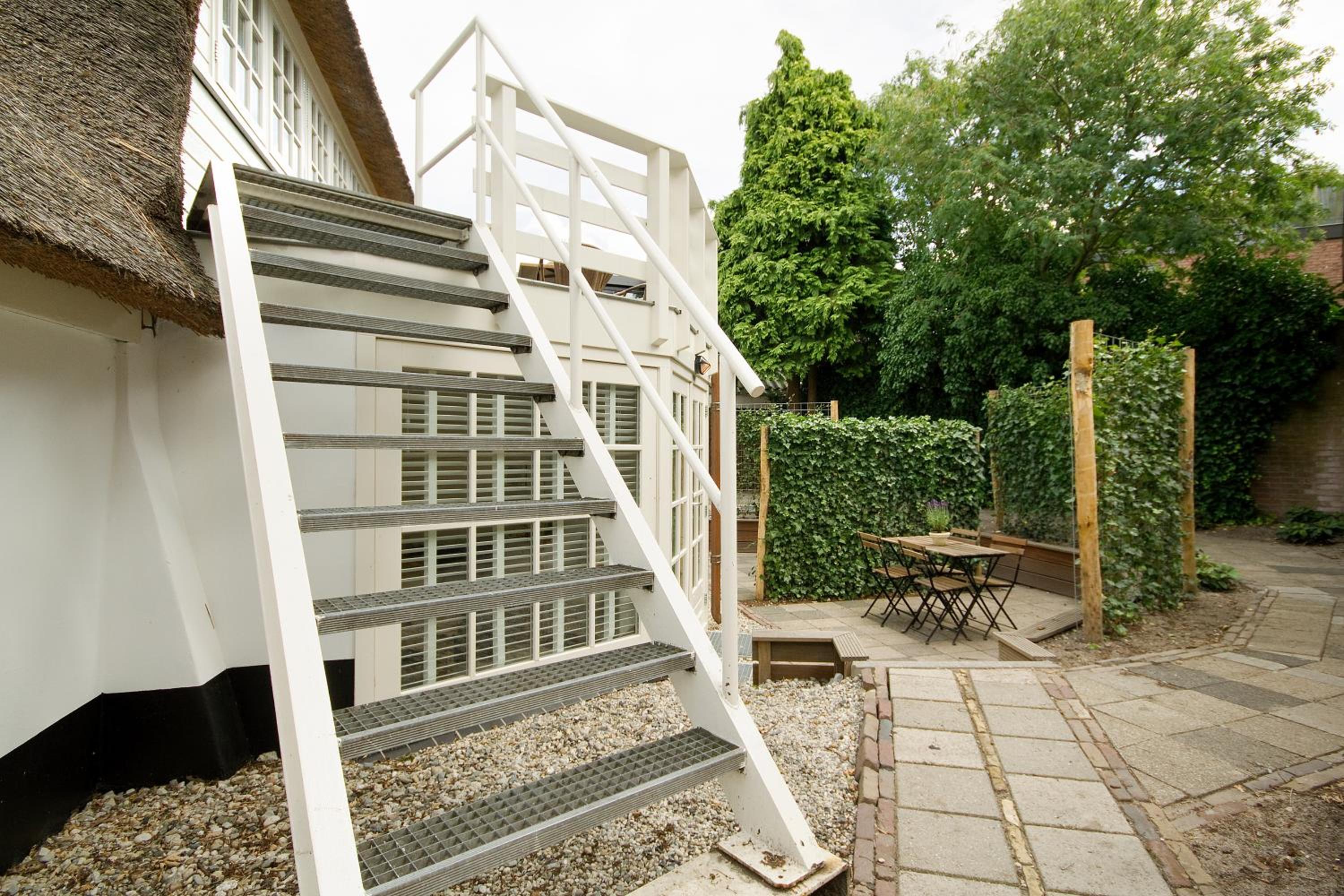 Deluxe Apartment with Garden View photo 3