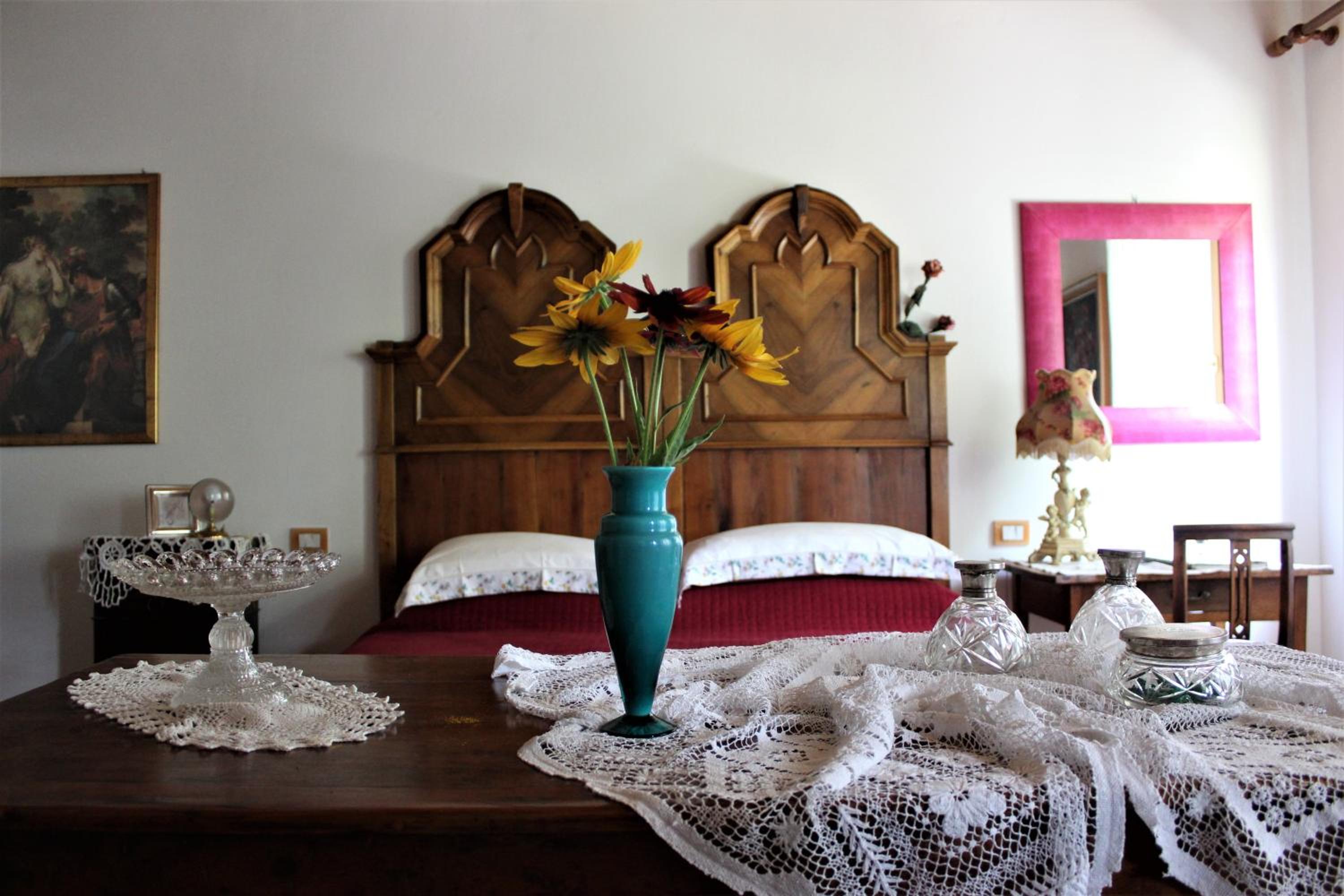 Double Room with Private Bathroom - Photo 3