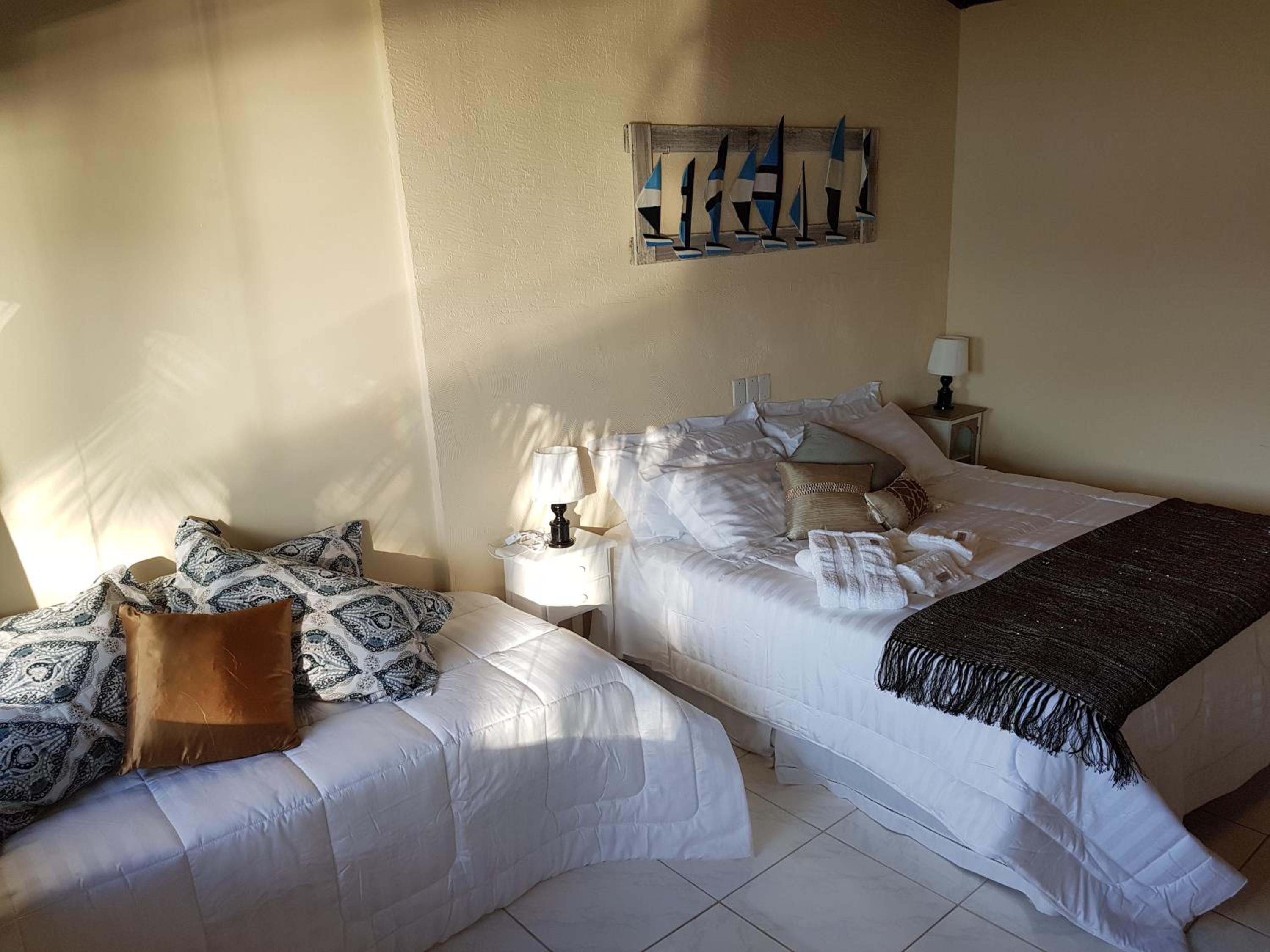 Deluxe King Room photo 3