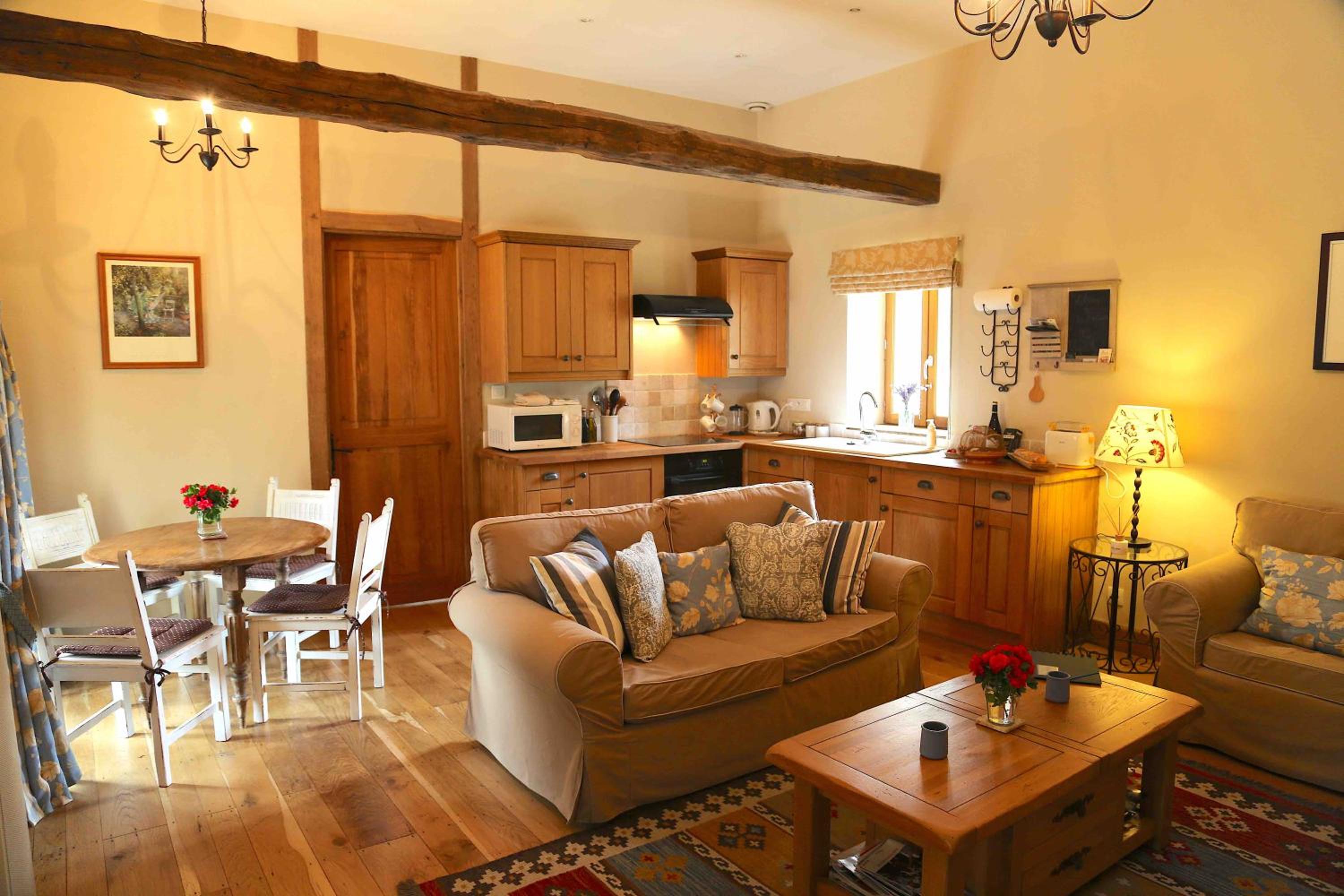 One-Bedroom House - Photo 19