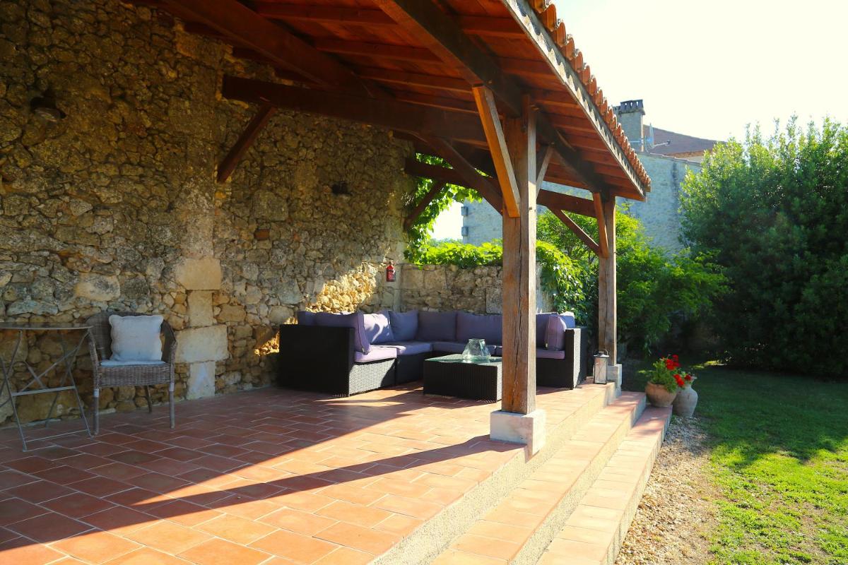 Two-Bedroom House - Photo 34