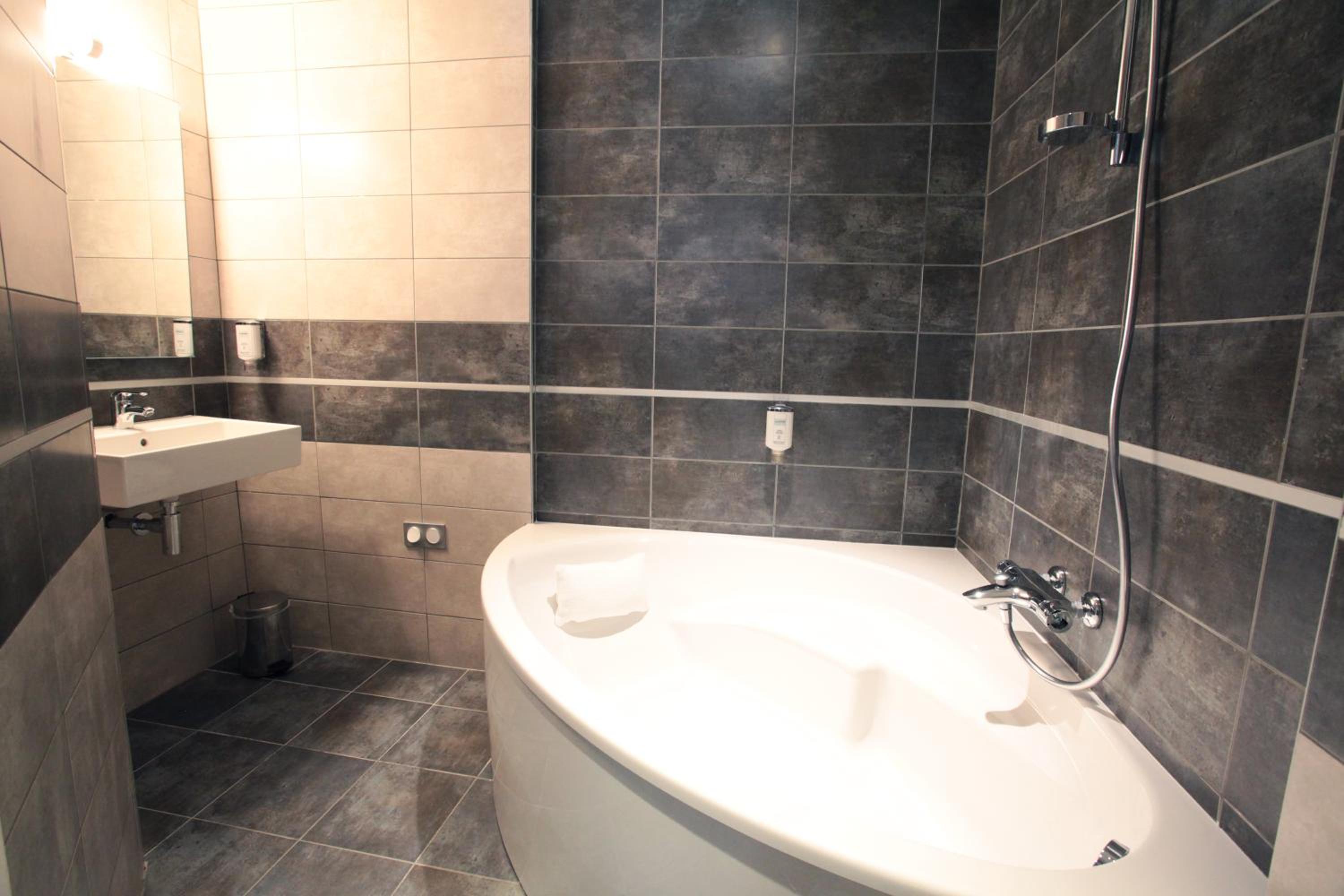 Superior Double Room with Wellness Access - Photo 2