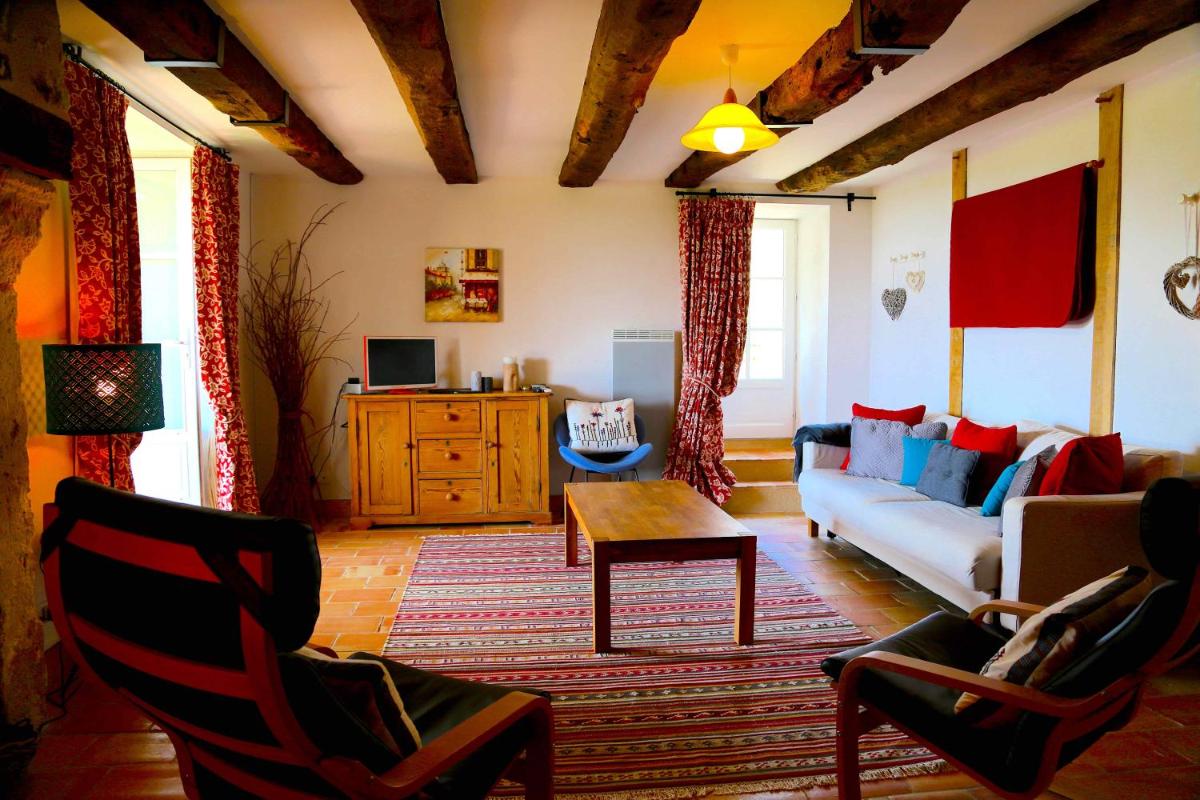 Two-Bedroom House - Photo 6