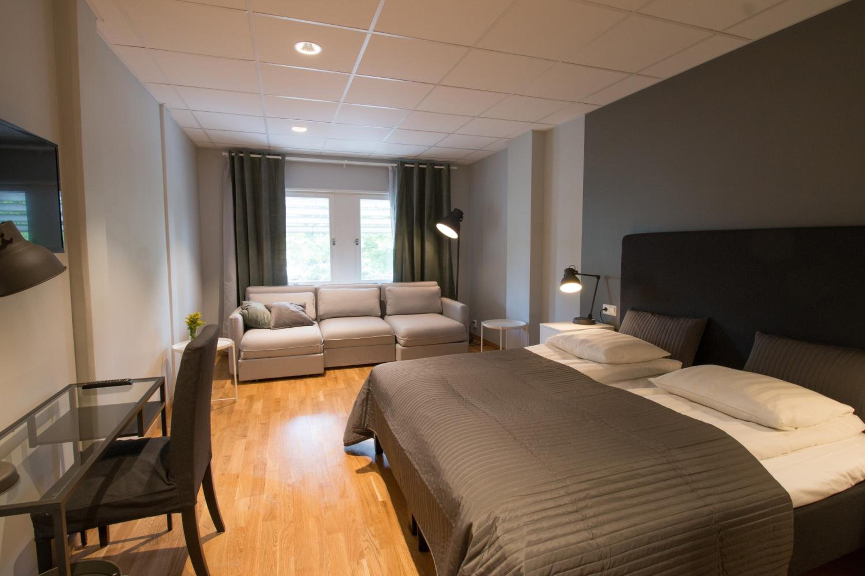 Deluxe Double Room With Sofa Bed