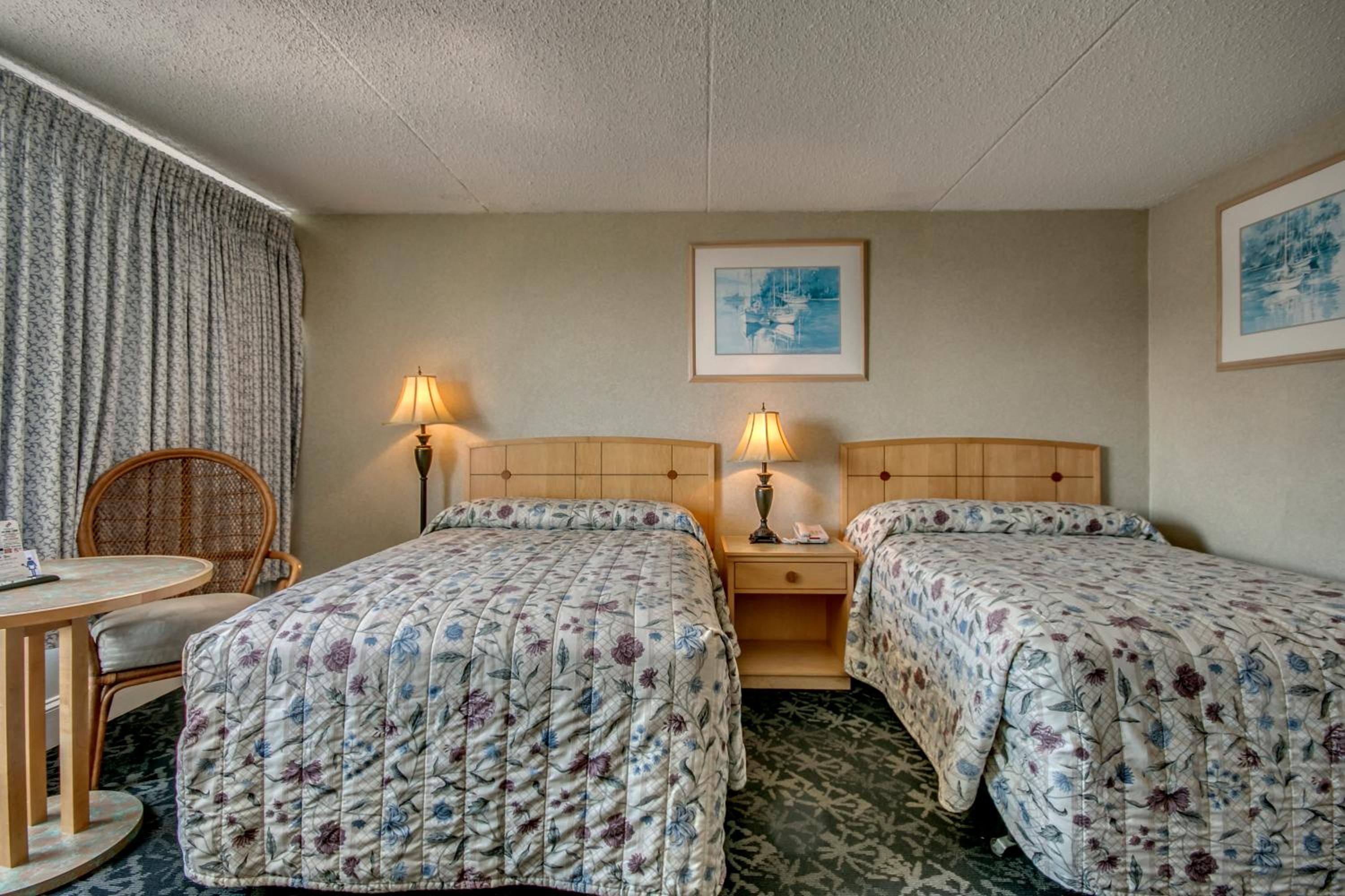 Deluxe Room with Two Double Beds photo 2