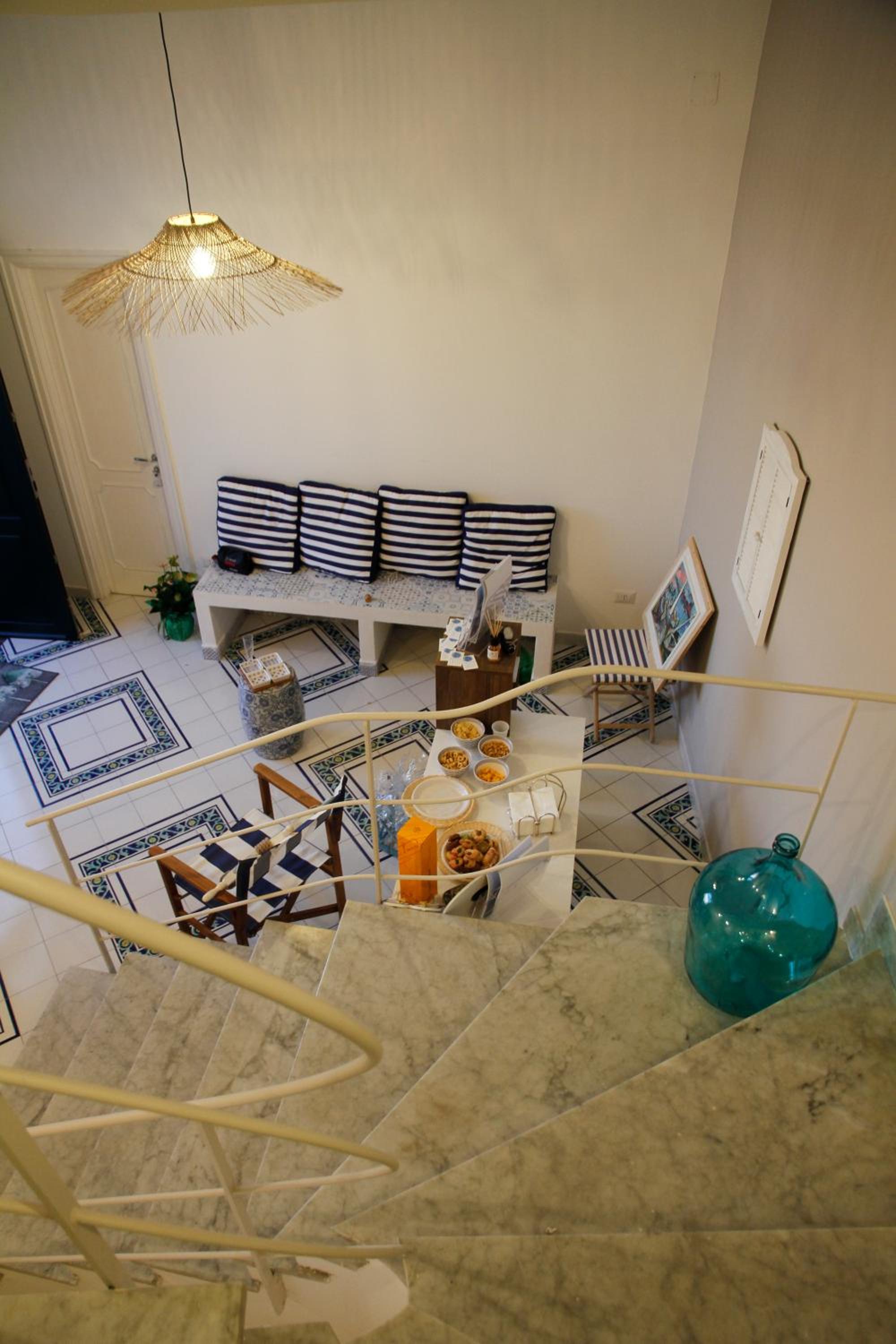 Quadruple Room with Sea View - Photo 26