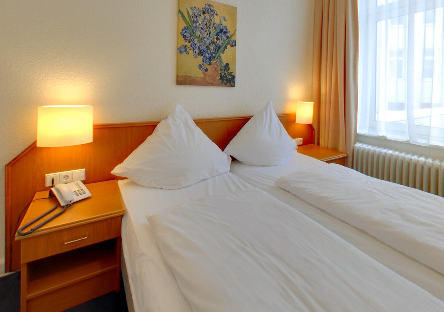 Double Room (1 Adult)