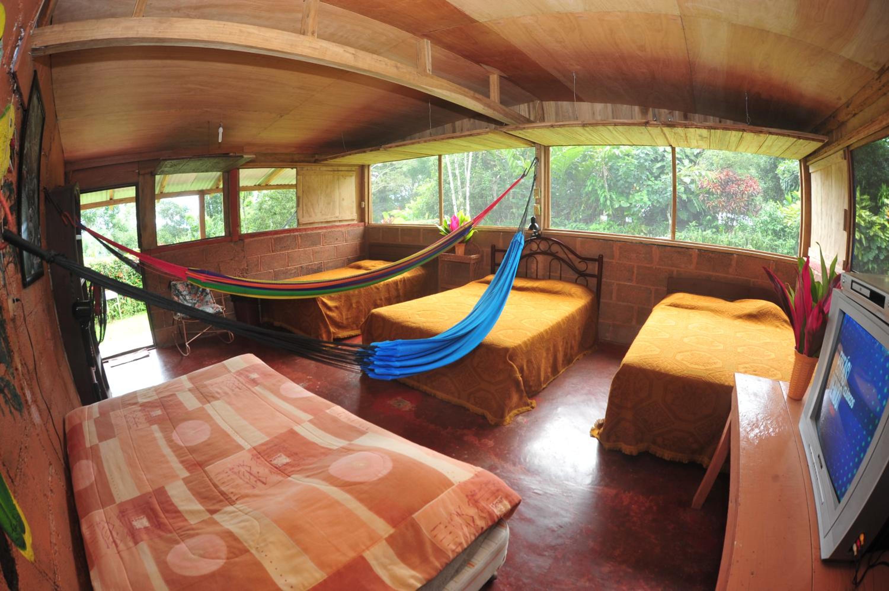 Family Room For 8 People