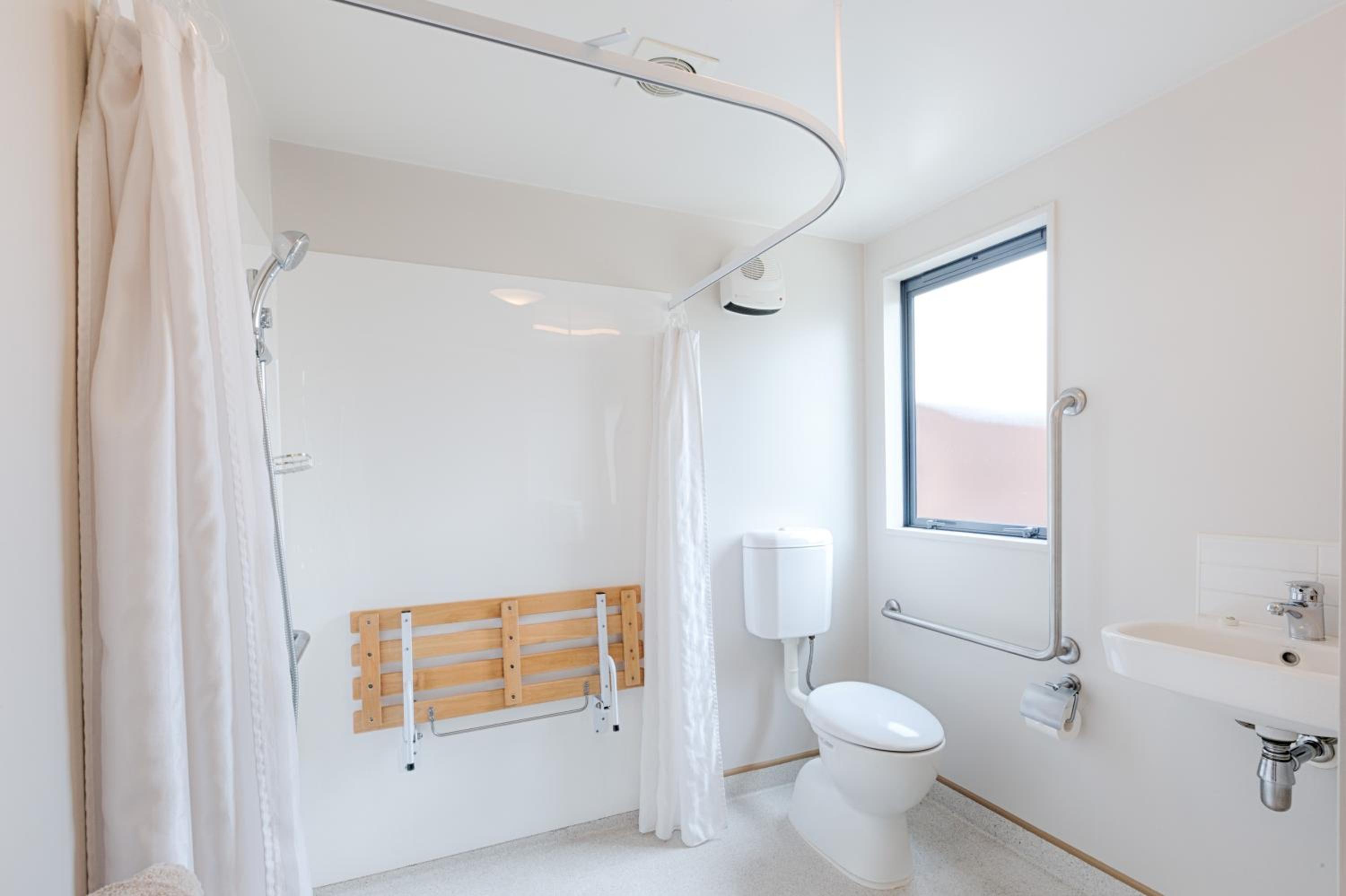Twin Room - Photo 3