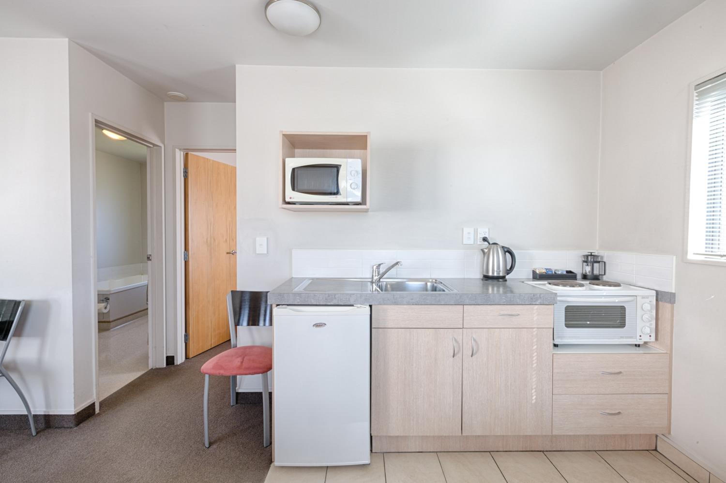 One-Bedroom Apartment - Photo 10
