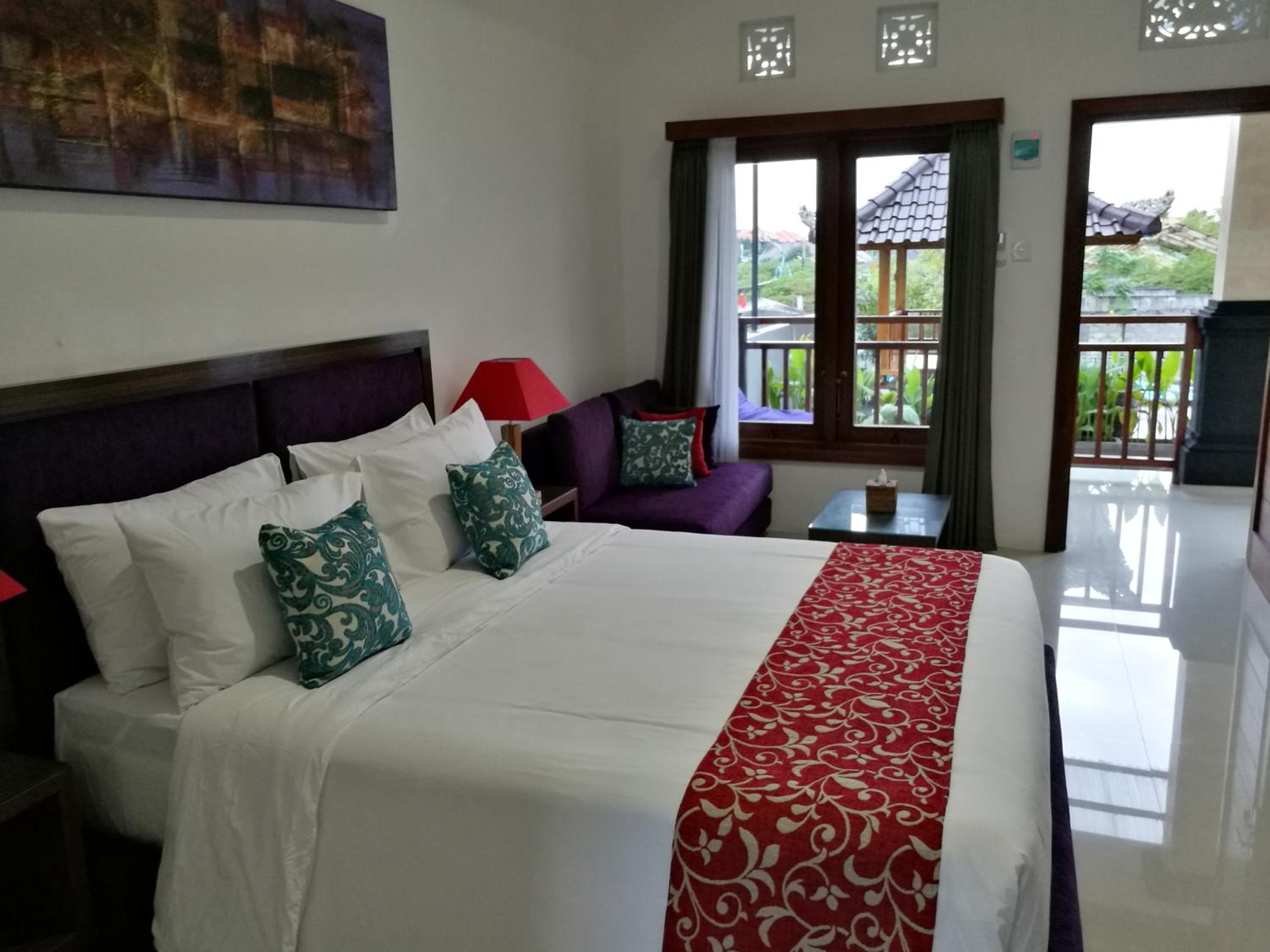 Deluxe Double Room - Photo 12
