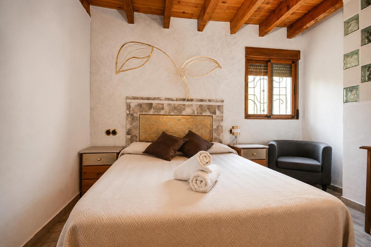 Standard Queen Room