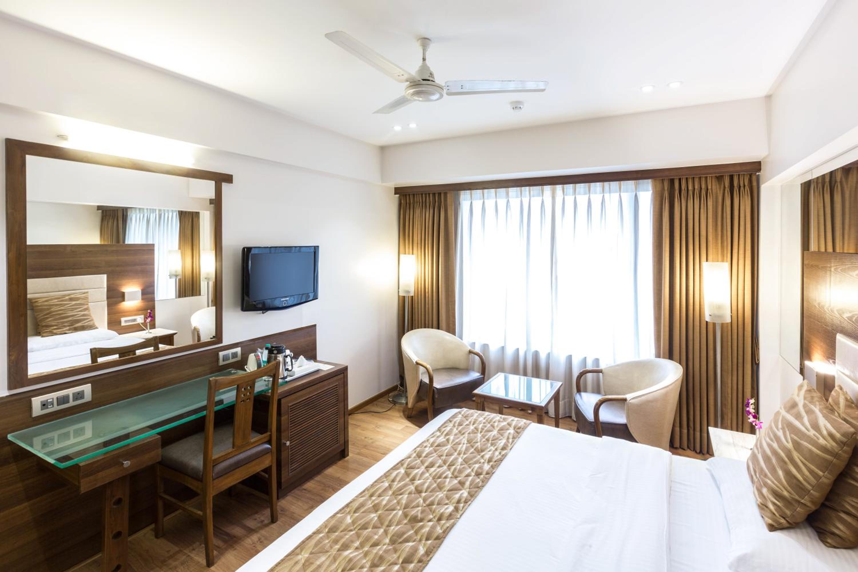 Same Day Day Use Room For 3 Hours (Anytime Between 0900 Hrs To 1800 Hrs For Same Day Check-In/Out) 