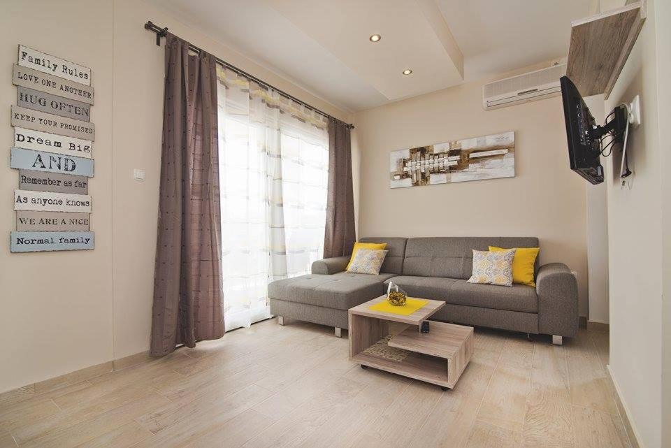 Apartment photo 1
