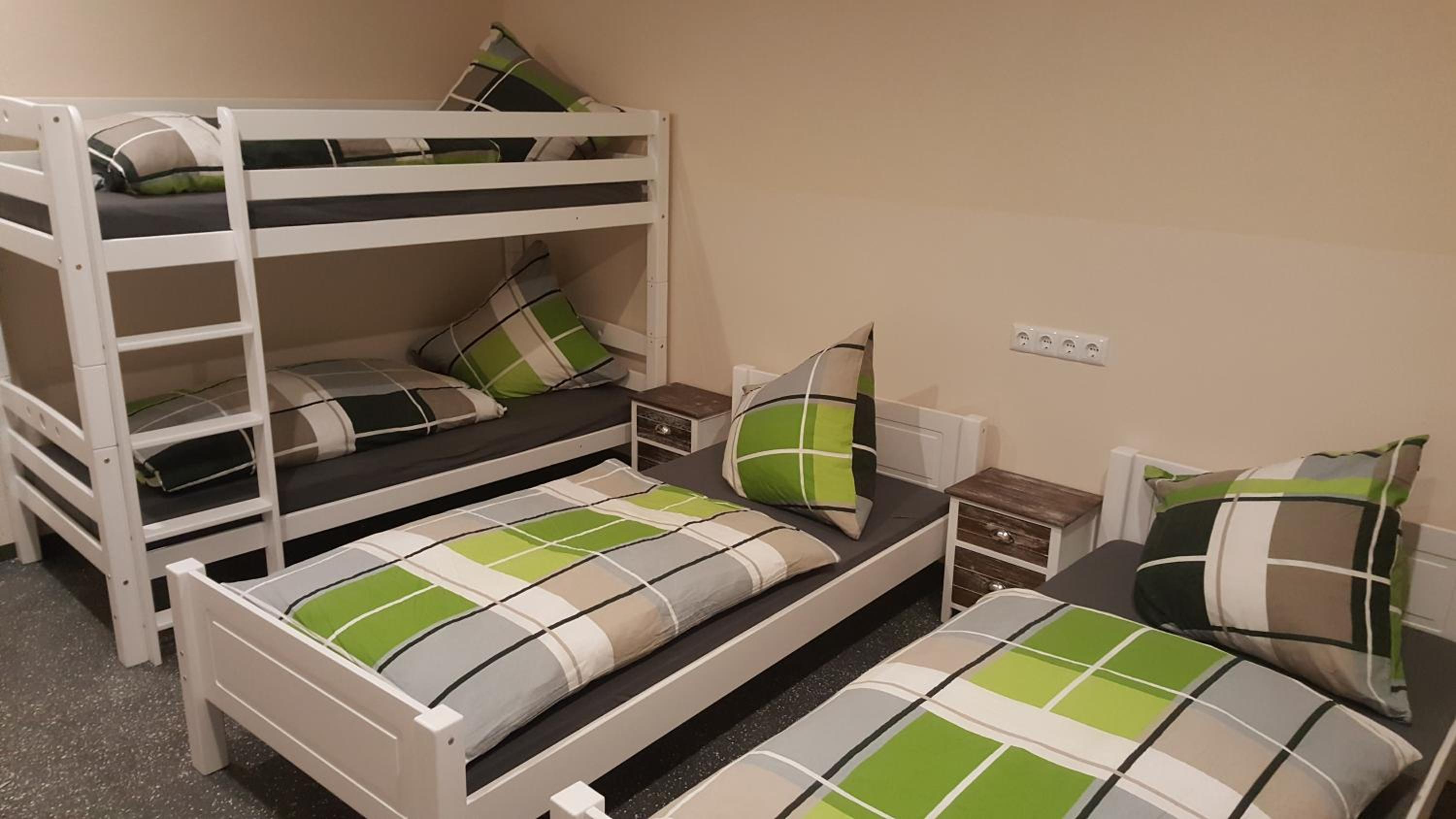 Quadruple Room with Shared Bathroom photo 1