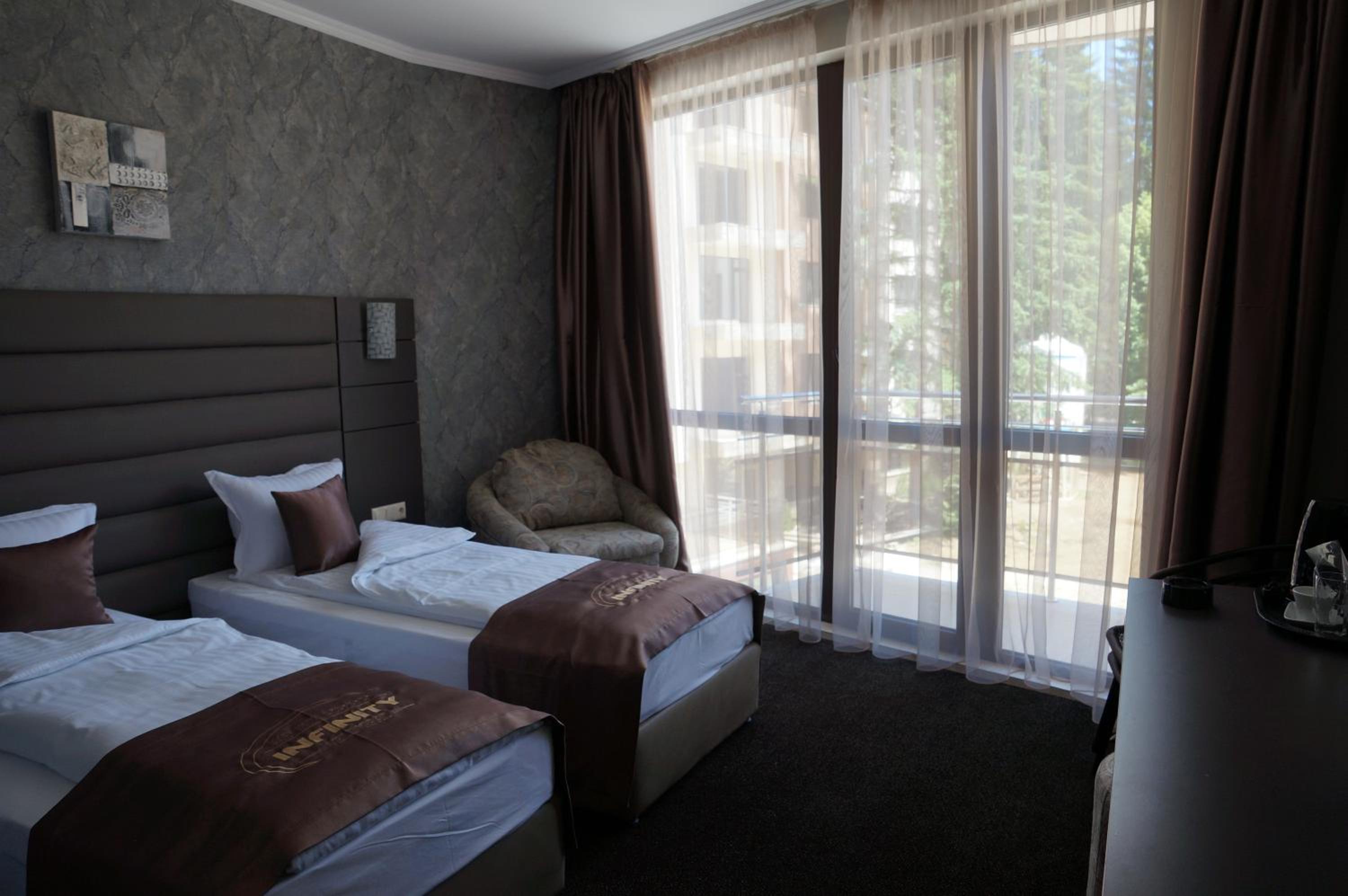 Double or Twin Room with Balcony (2 Adults) photo 3