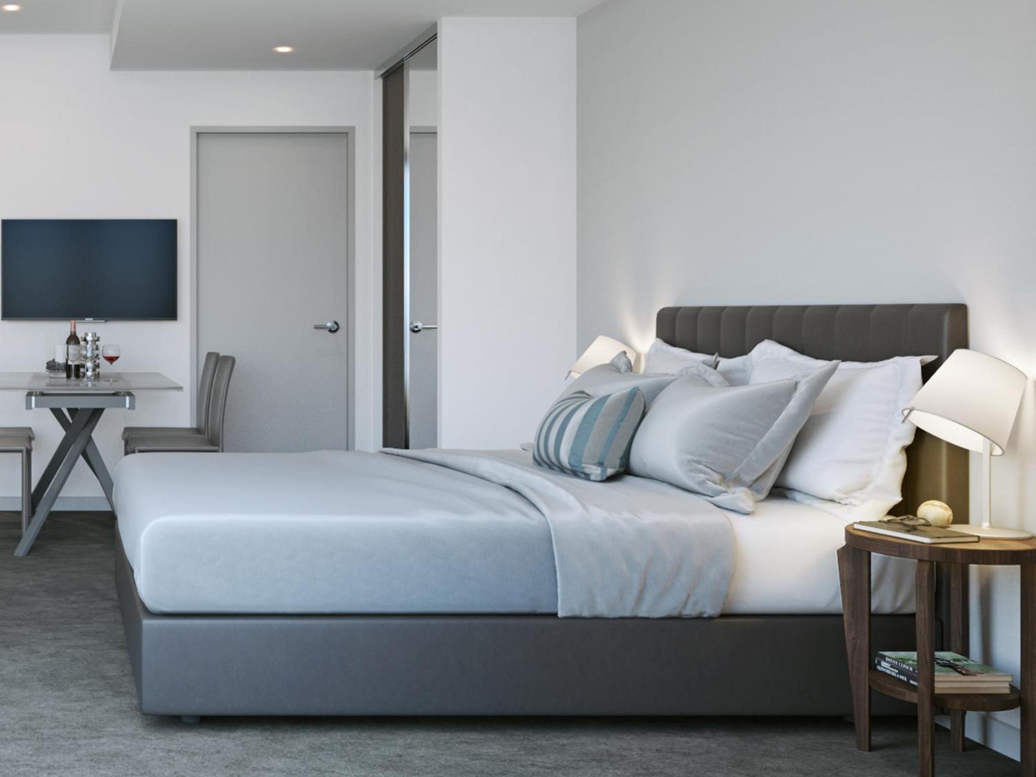 Studio Suite with Airport Facing