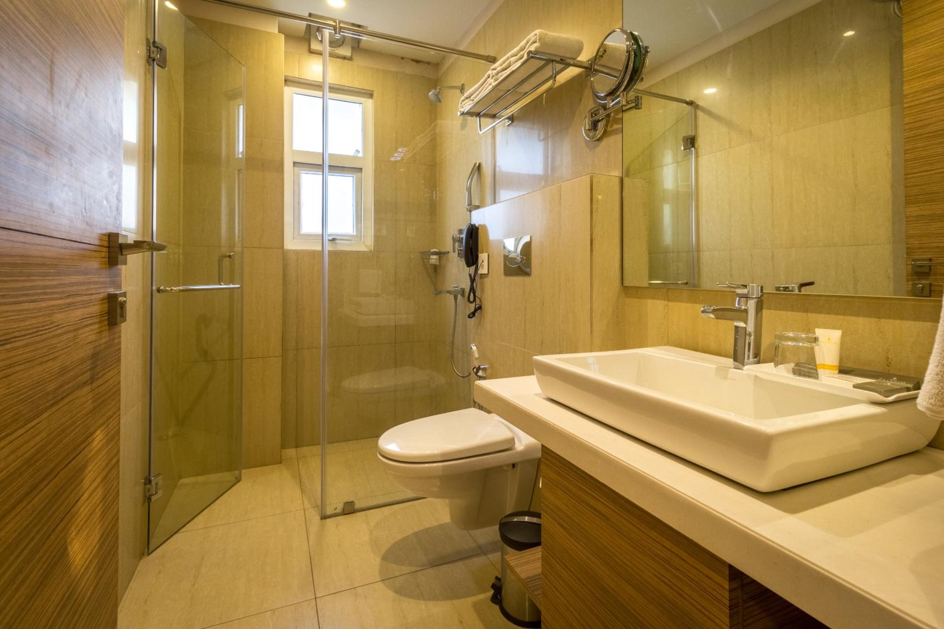 Elegant Double Room photo 3