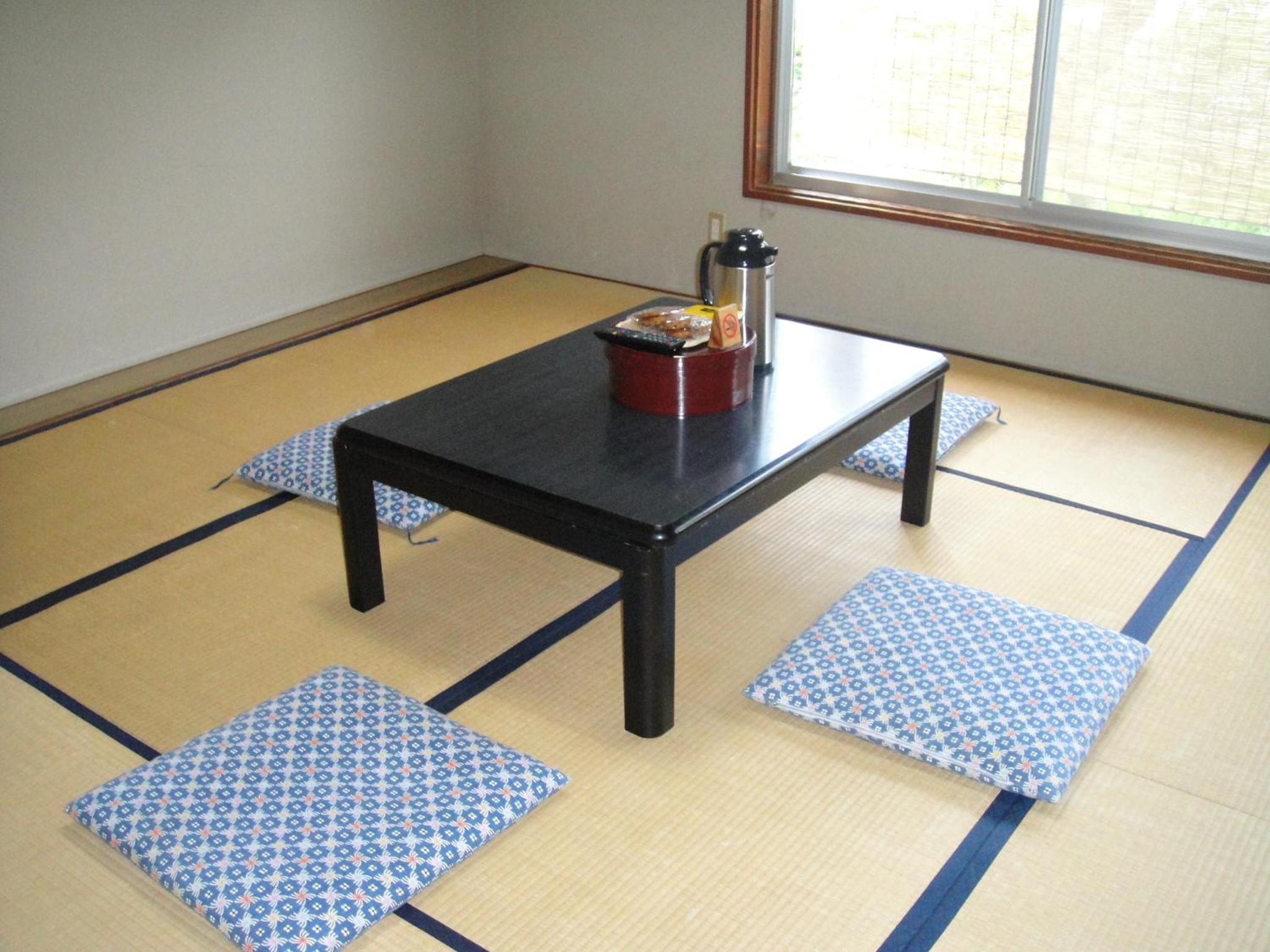Japanese-Style Room with Private Bathroom - Non-Smoking - Photo 4