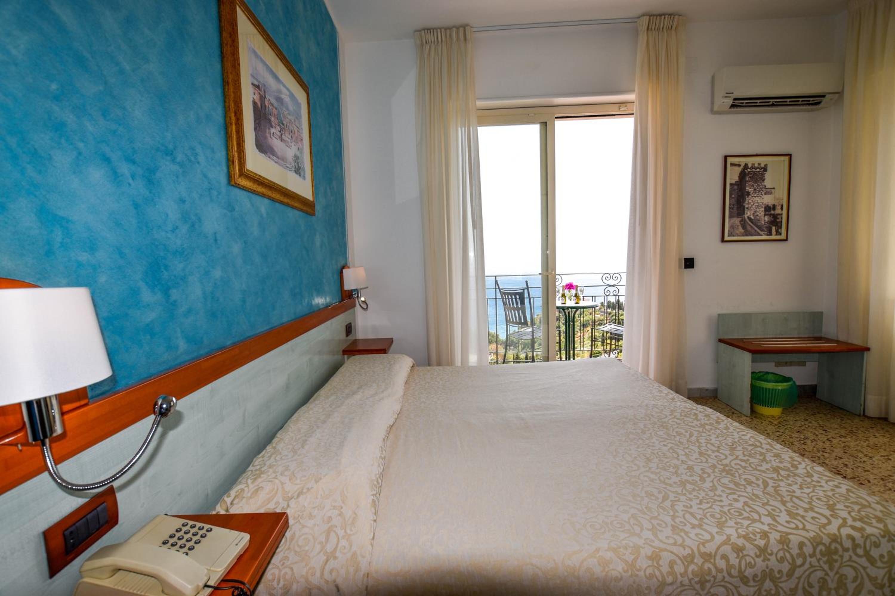 Chambre Double ou Lits Jumeaux avec Balcon - Vue sur Mer