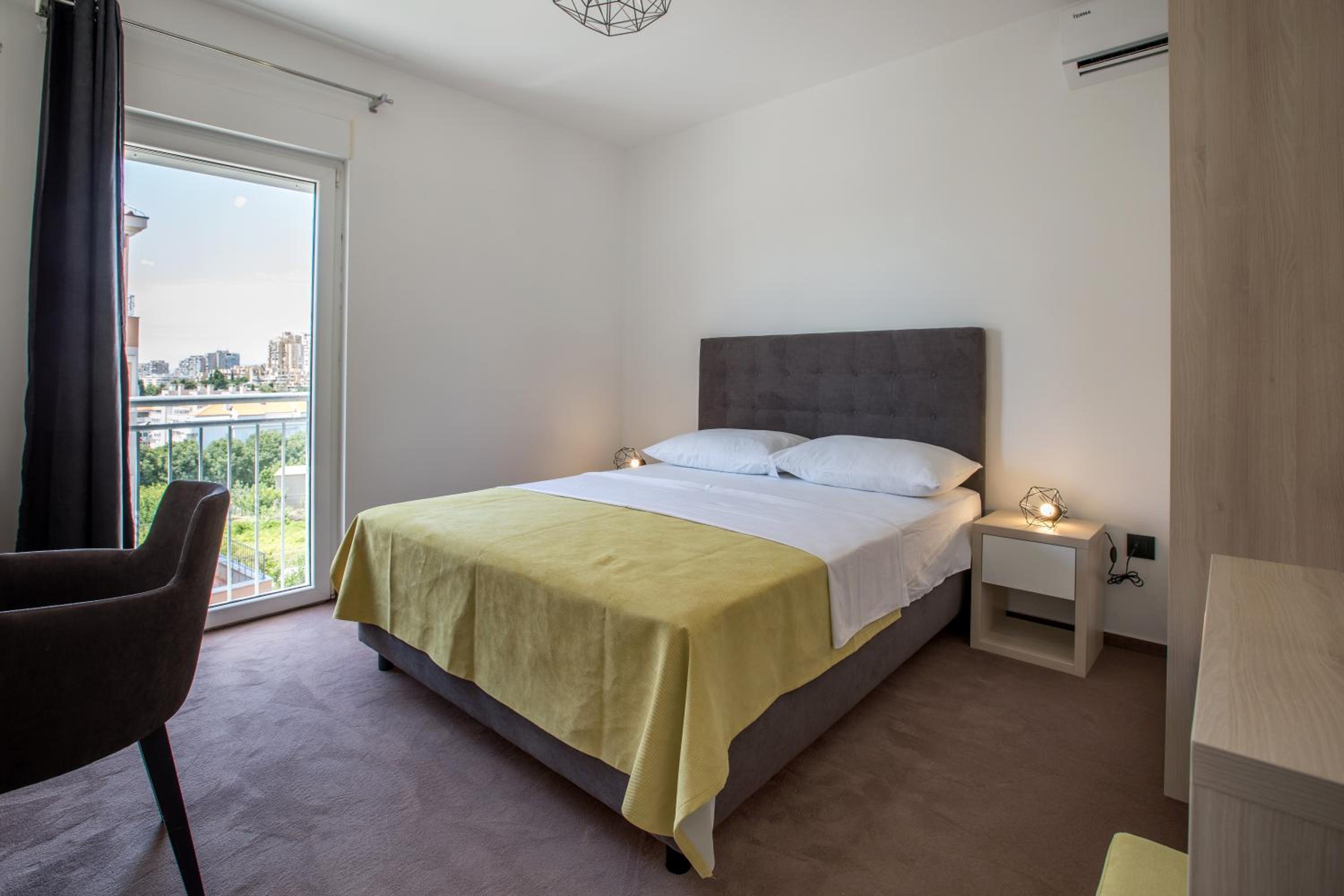 Penthouse Apartment - Photo 4