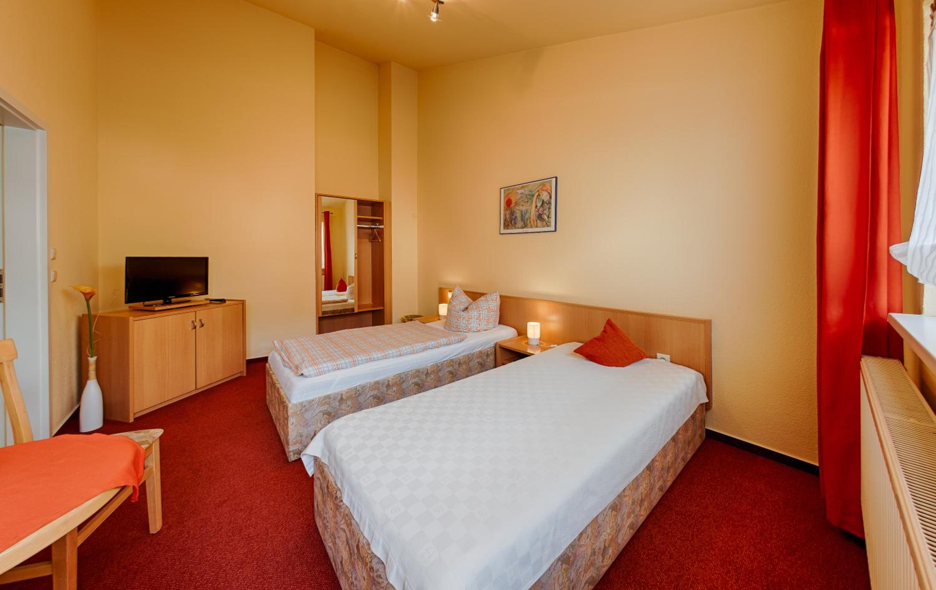 Single Room photo 3