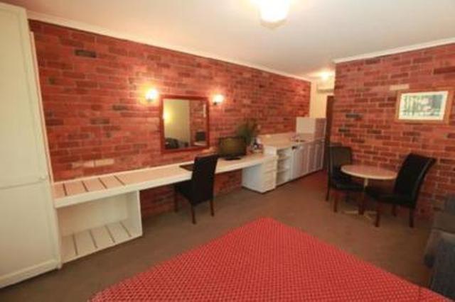 Double Room with Garden View - Photo 3