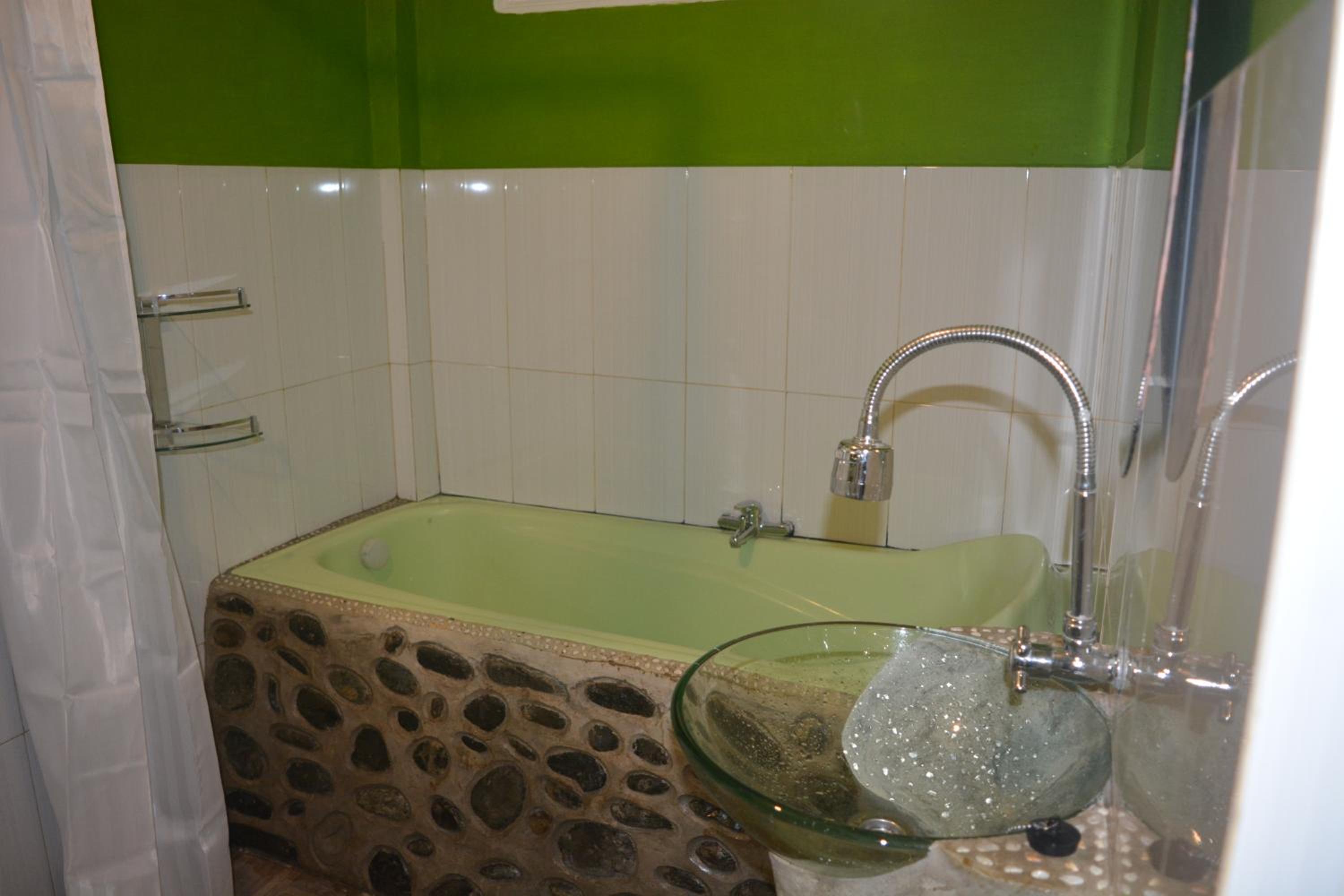 Deluxe Suite - Photo 3