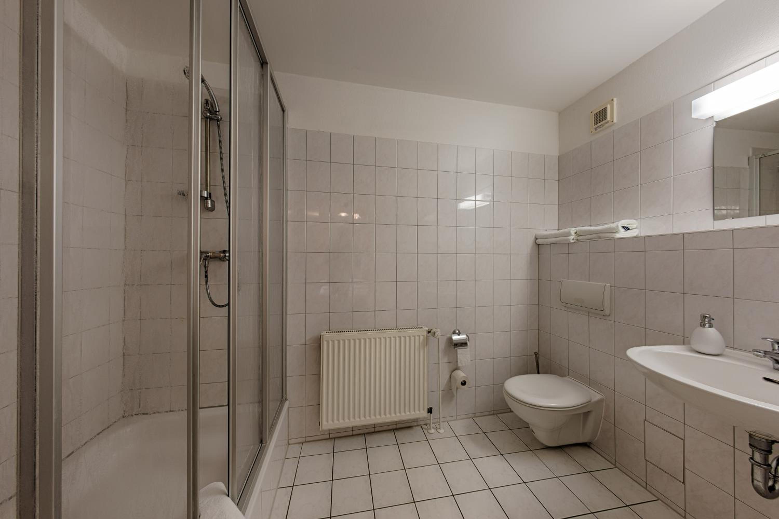 Single Room photo 2