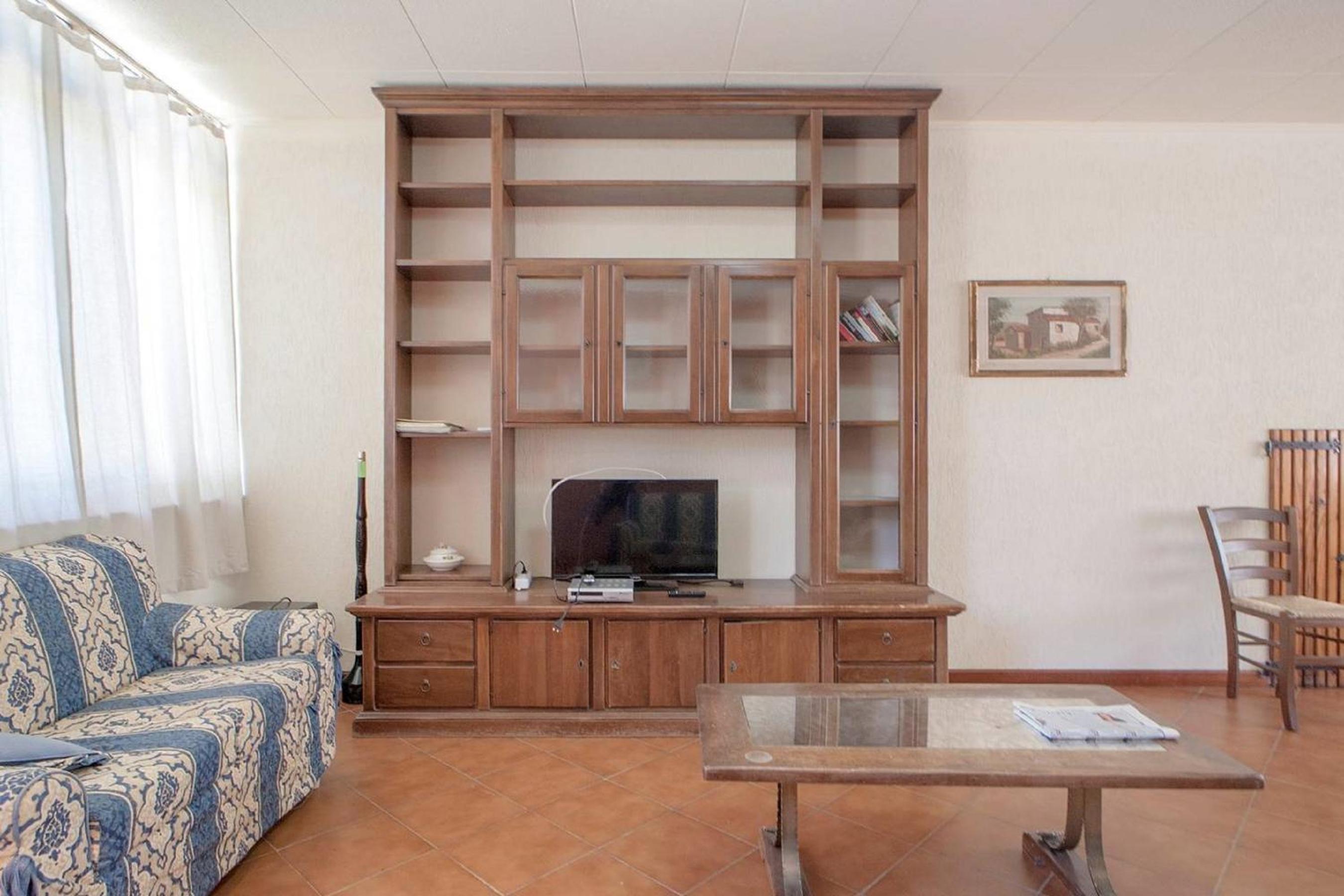 Three-Bedroom Apartment photo 1