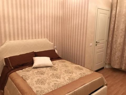 Family Room With Private Bathroom - Photo 10