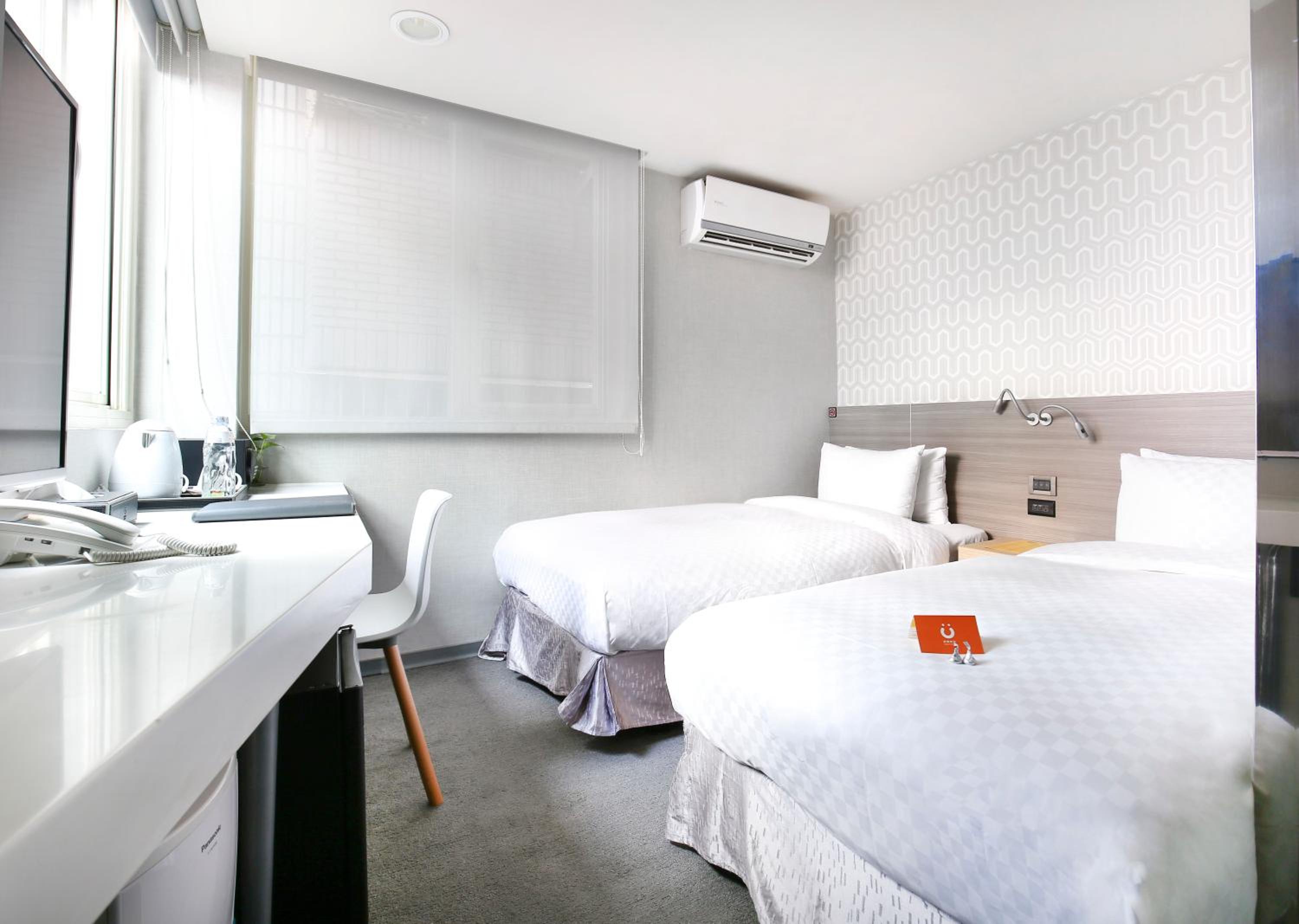 Double or Twin Room photo 3