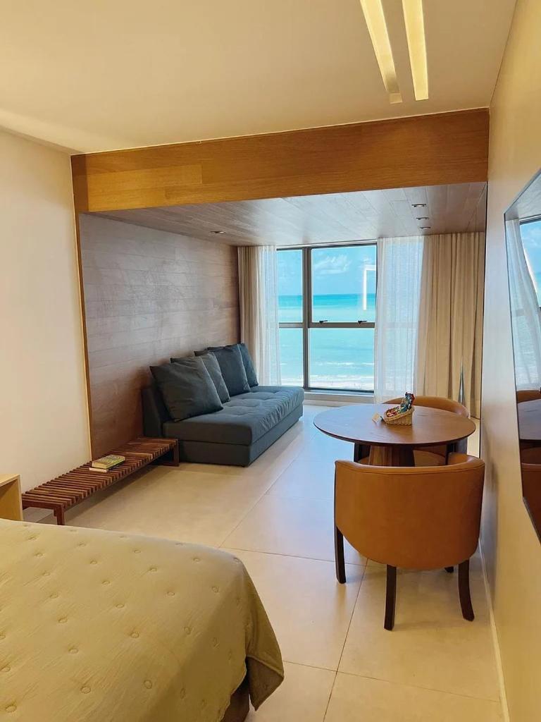 Superior King Suite