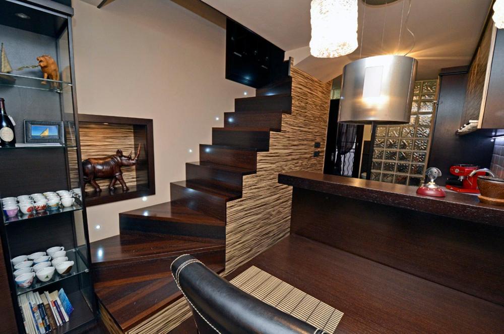 Duplex Apartment with Sea View - Photo 10