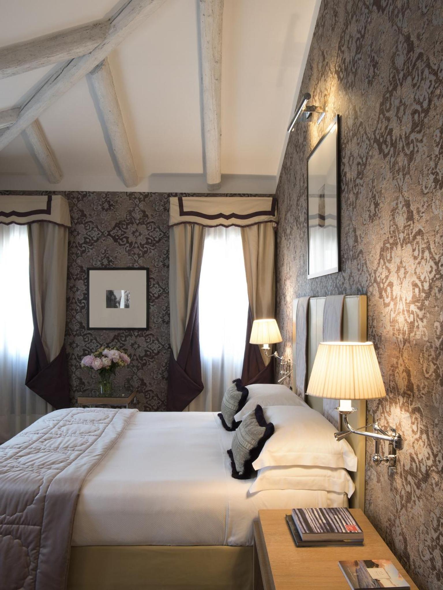 Deluxe Double Room - Photo 5