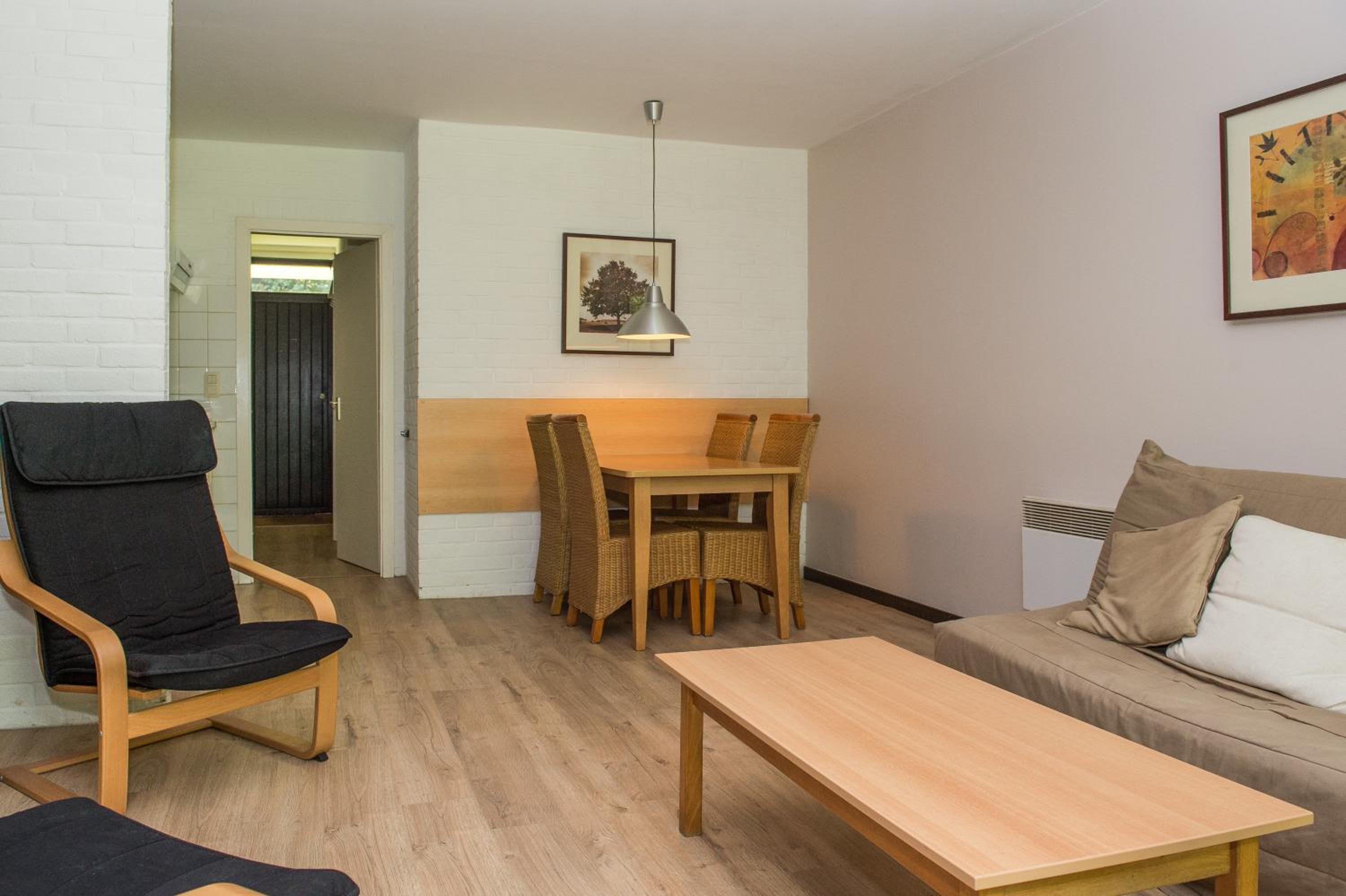 One-Bedroom Apartment (4 Adults) - Photo 6
