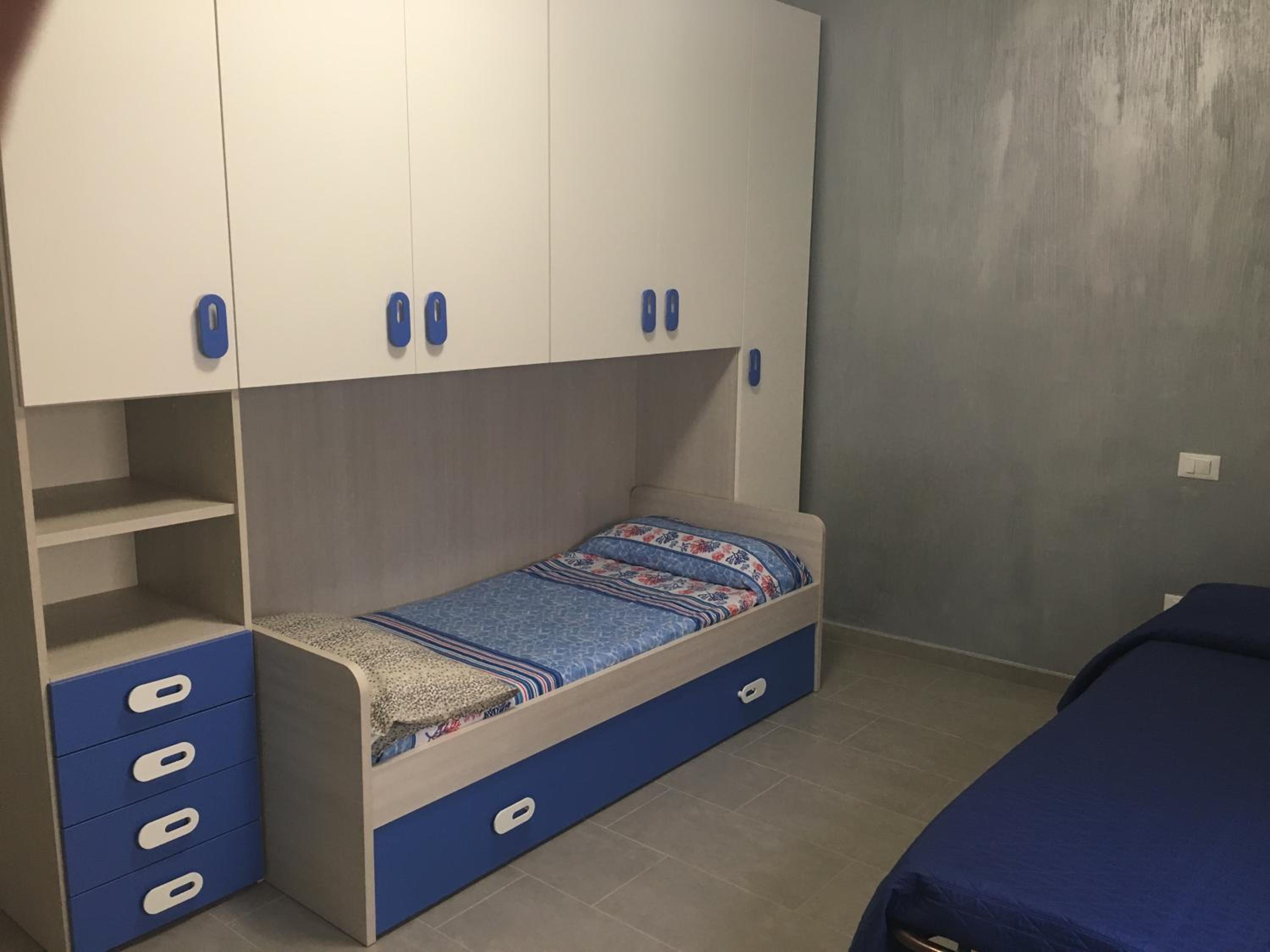 Two-Bedroom House - Photo 16