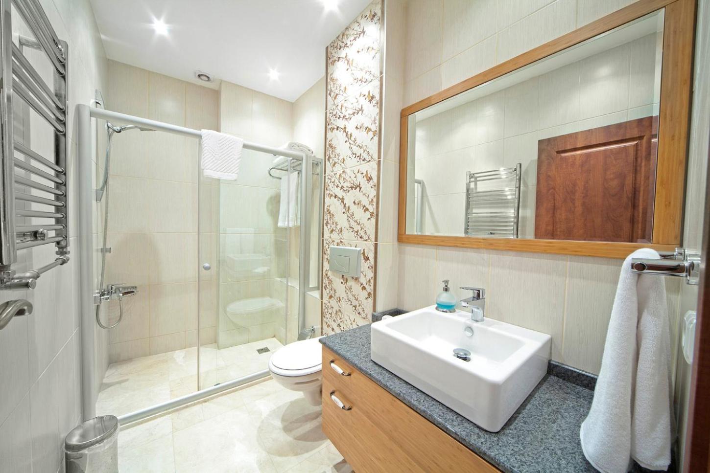 Standard Double or Twin Room photo 3