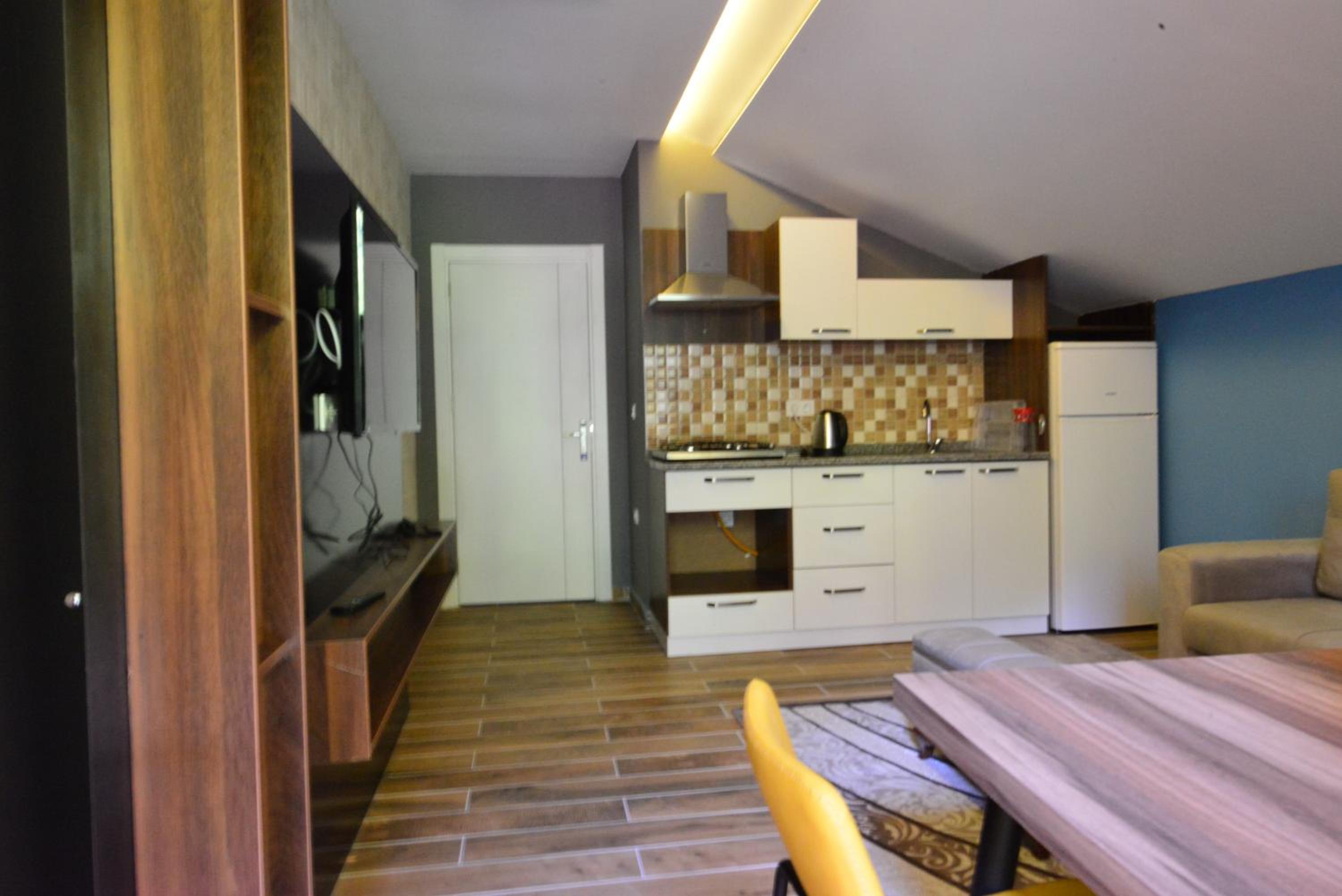 One-Bedroom Suite with Balcony (Attic) - Photo 2