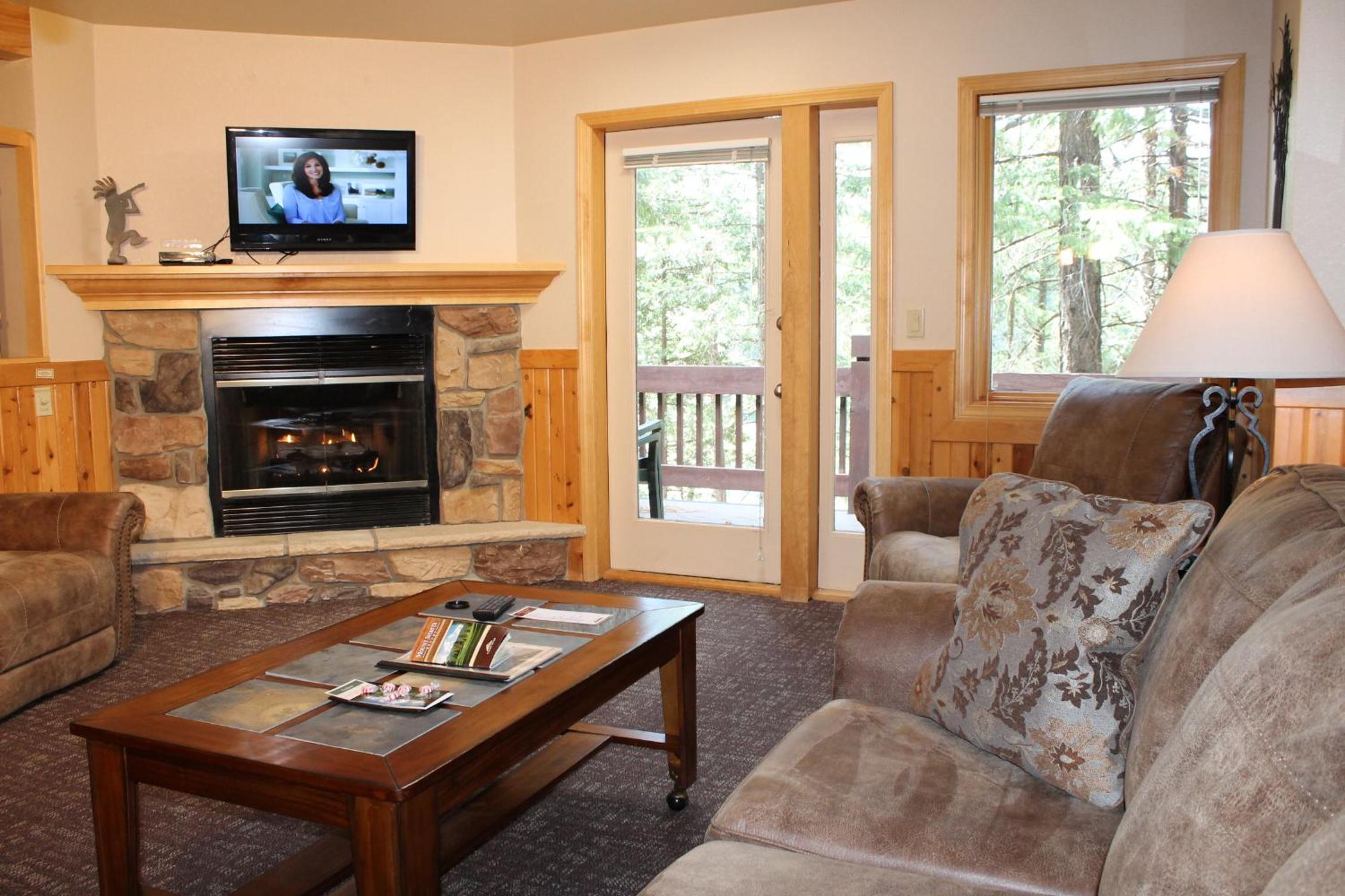 Deluxe Two-Bedroom Chalet with Lake View photo 1