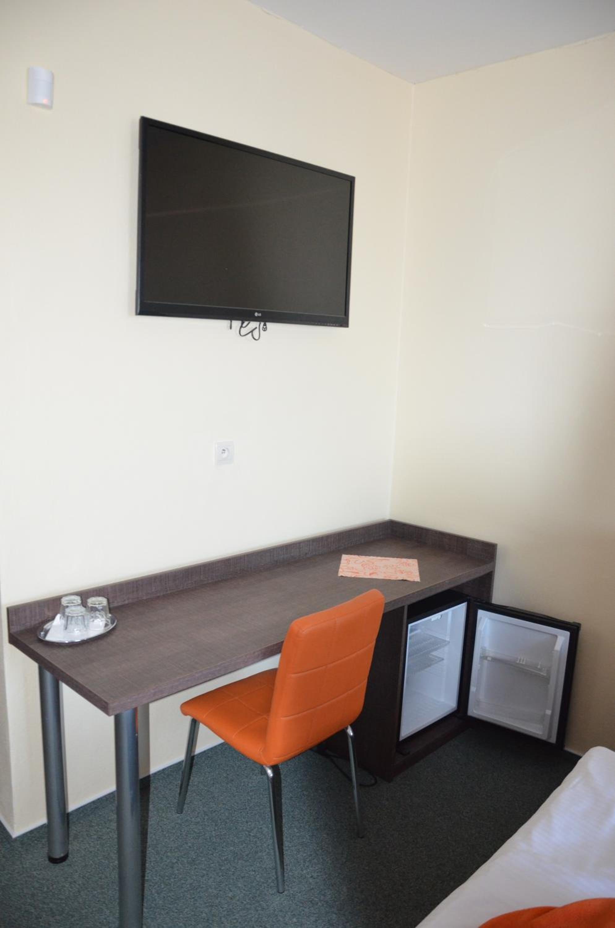 Triple Room - Photo 19