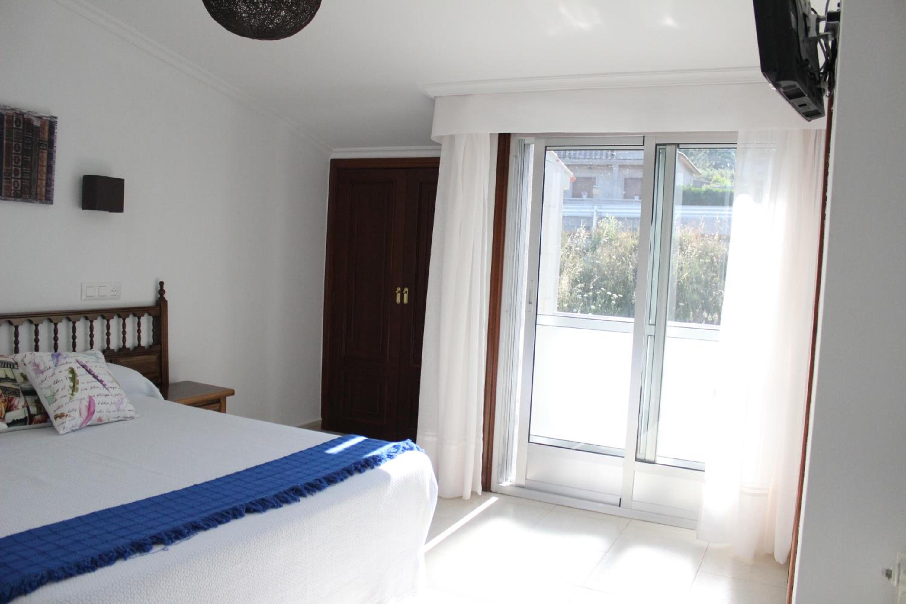Standard Triple Room photo 2