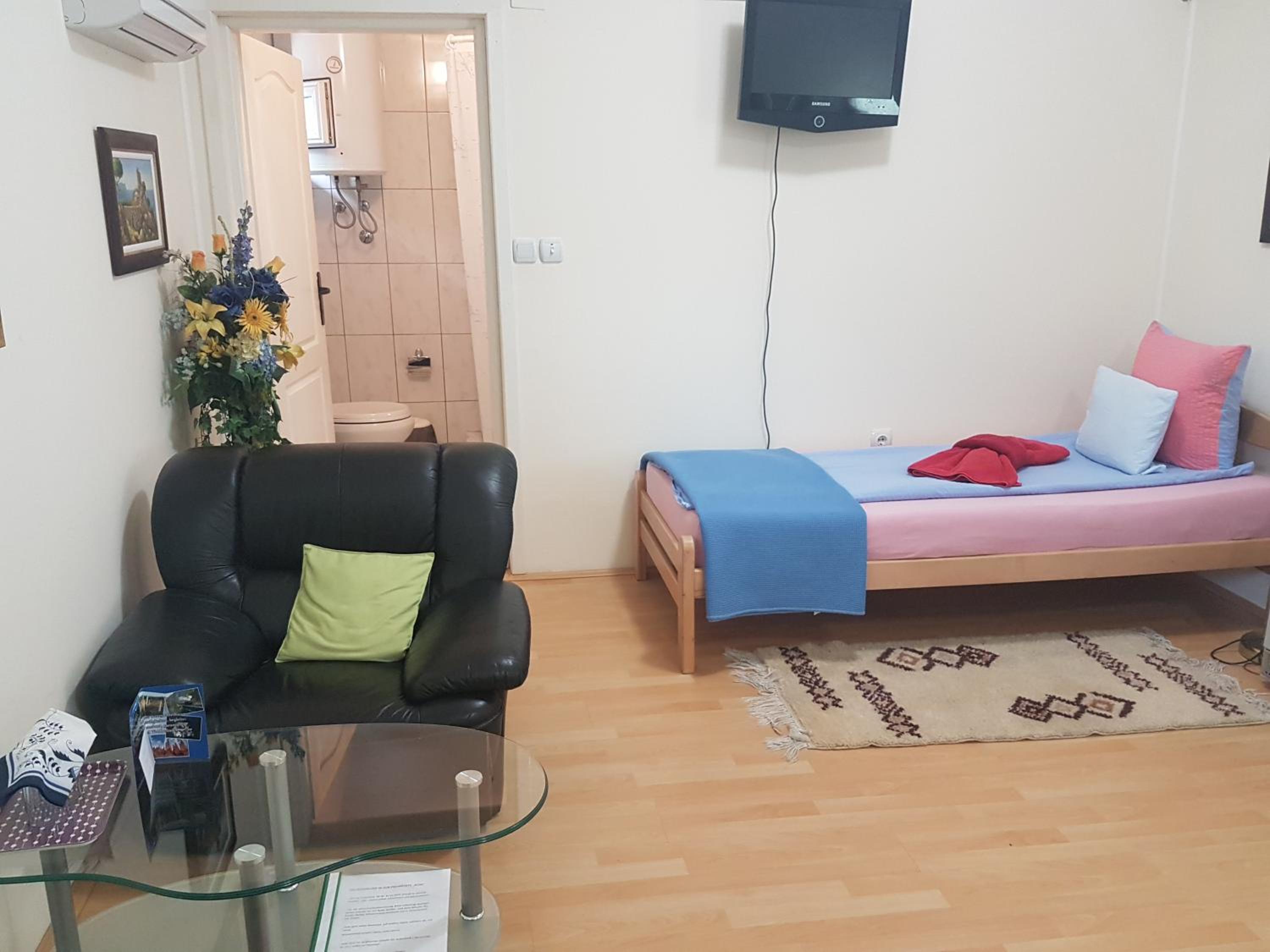 Triple Room photo 3