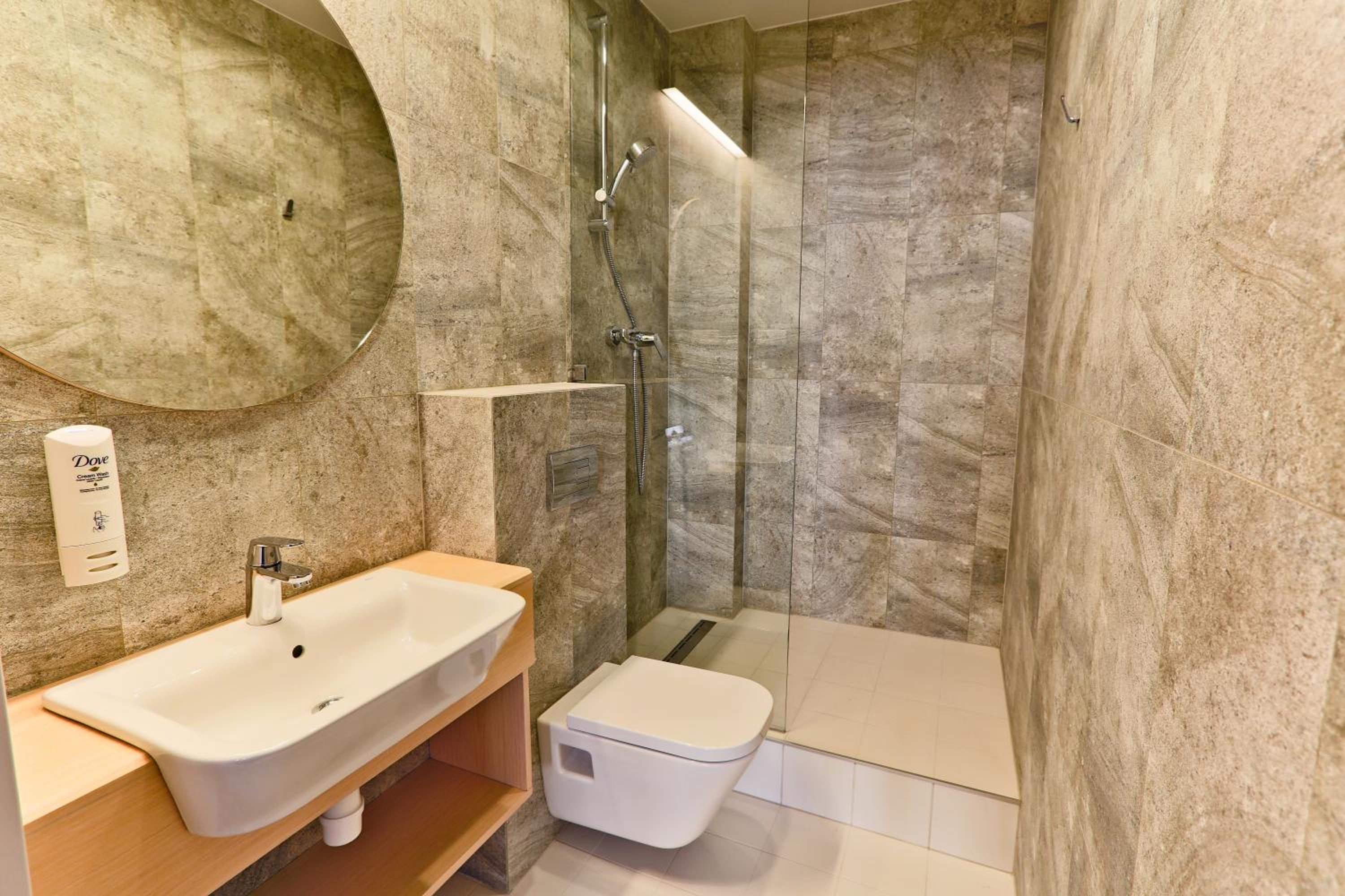 Twin Room with Shared Bathroom photo 1