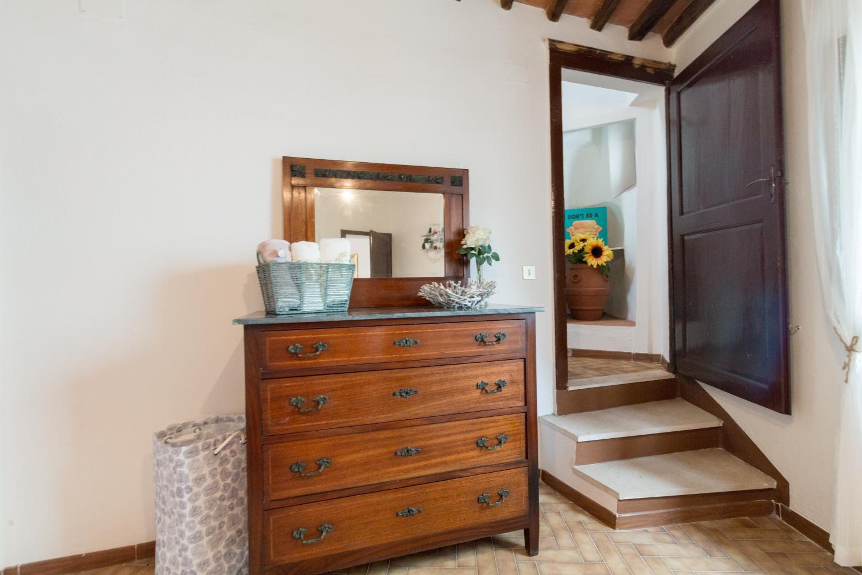 Two-Bedroom Apartment - Three Floors photo 2