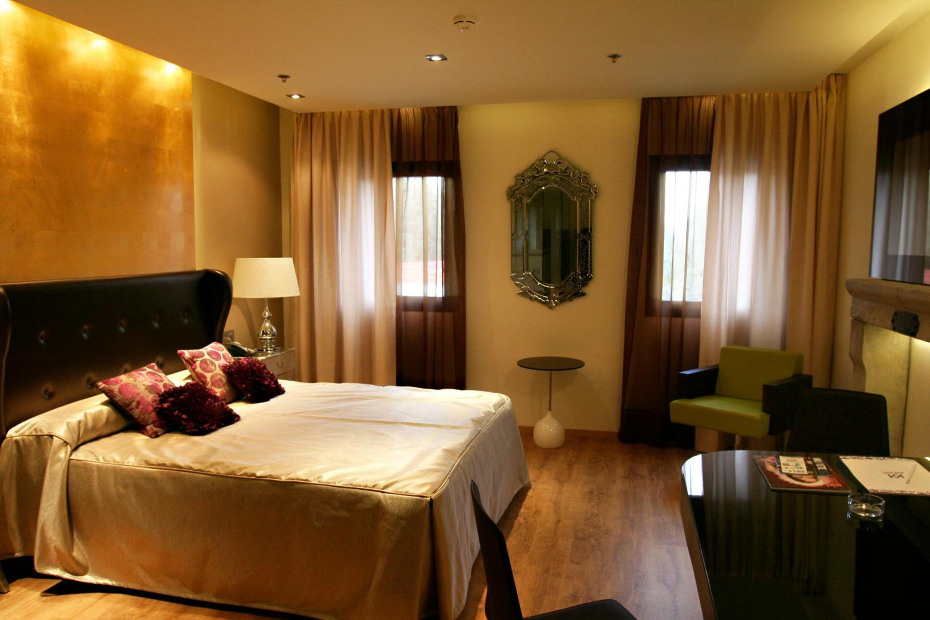 Double Room with Shower photo 3