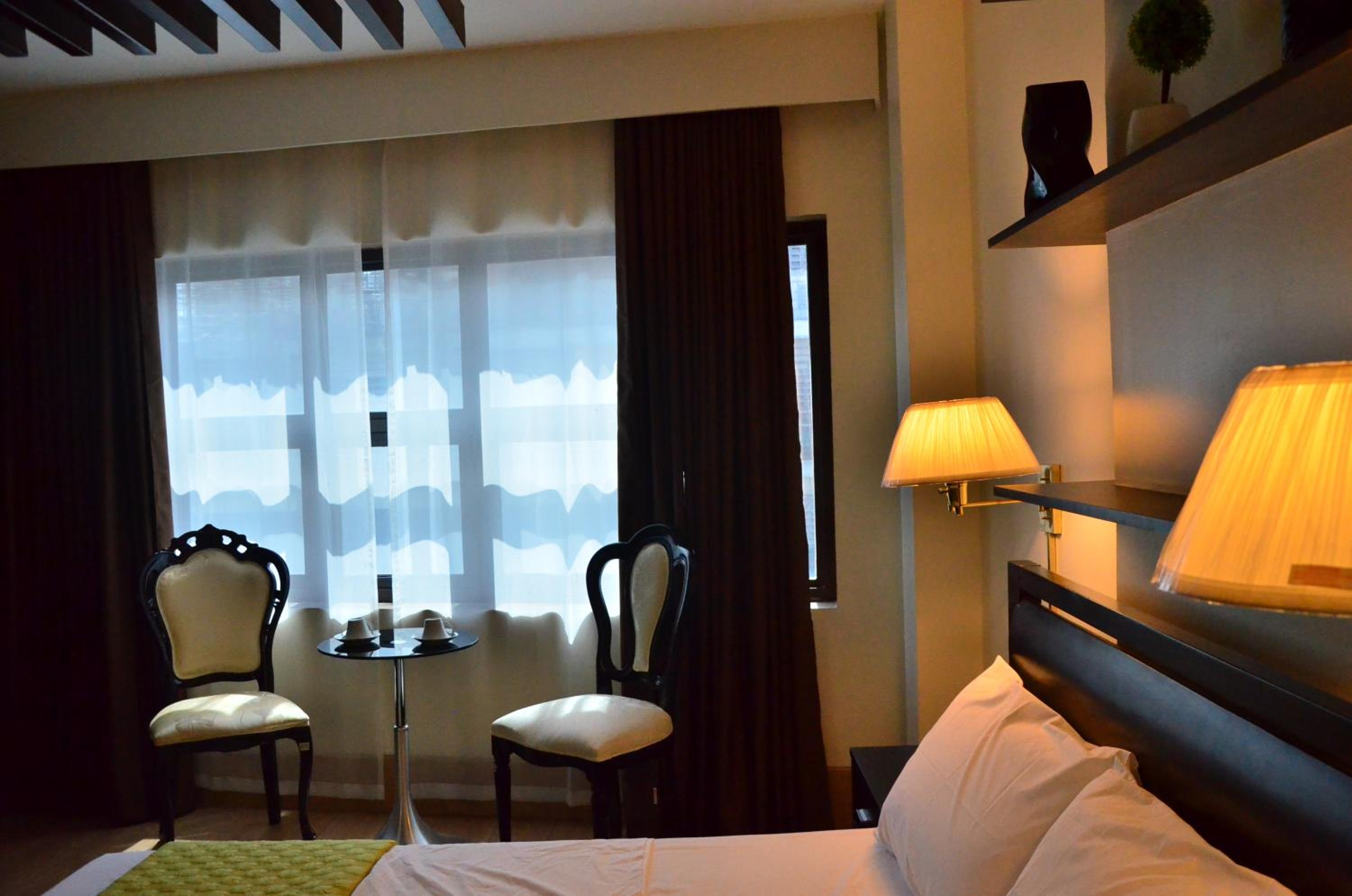 Premier King Apartment