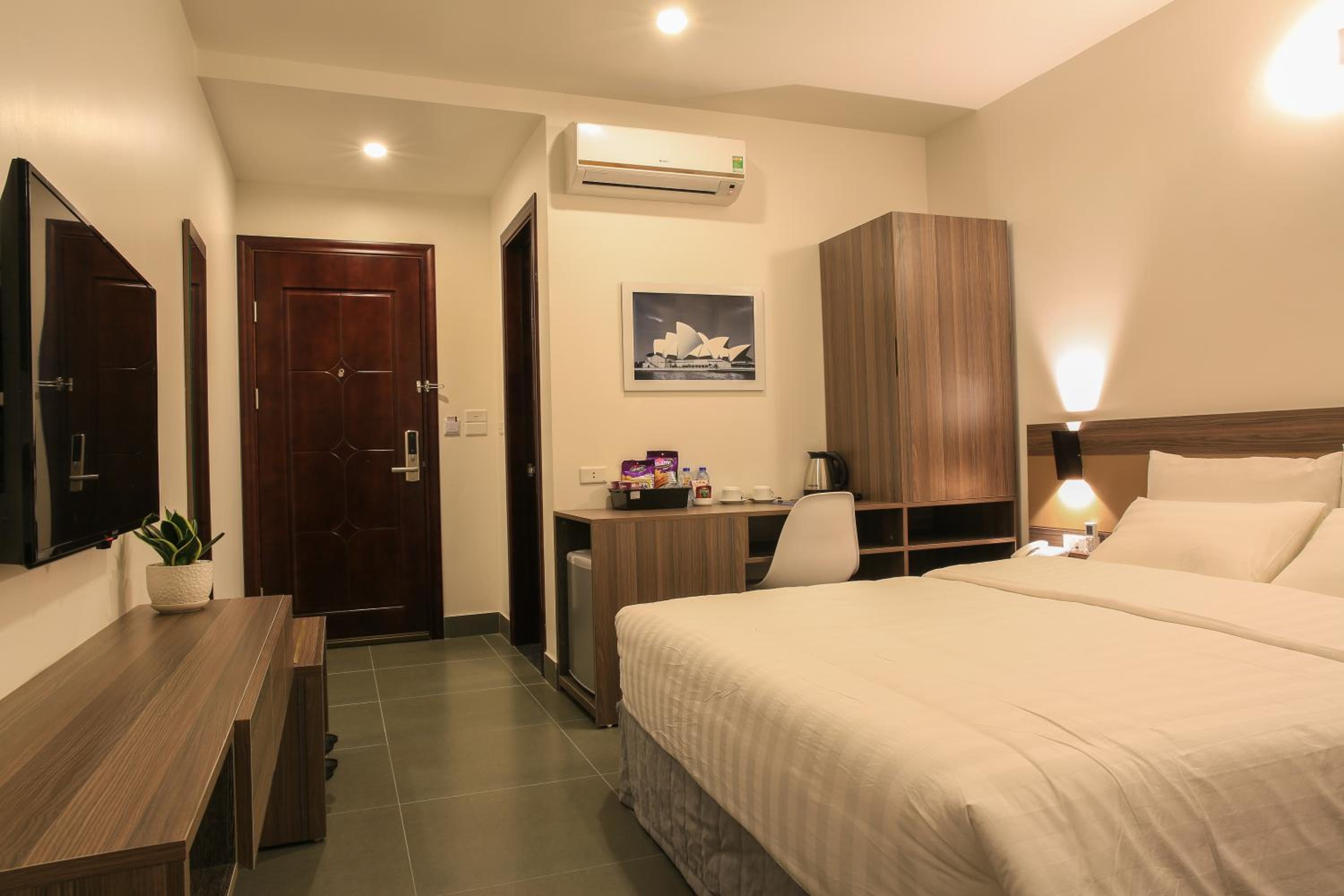 Deluxe Double Room - Photo 10